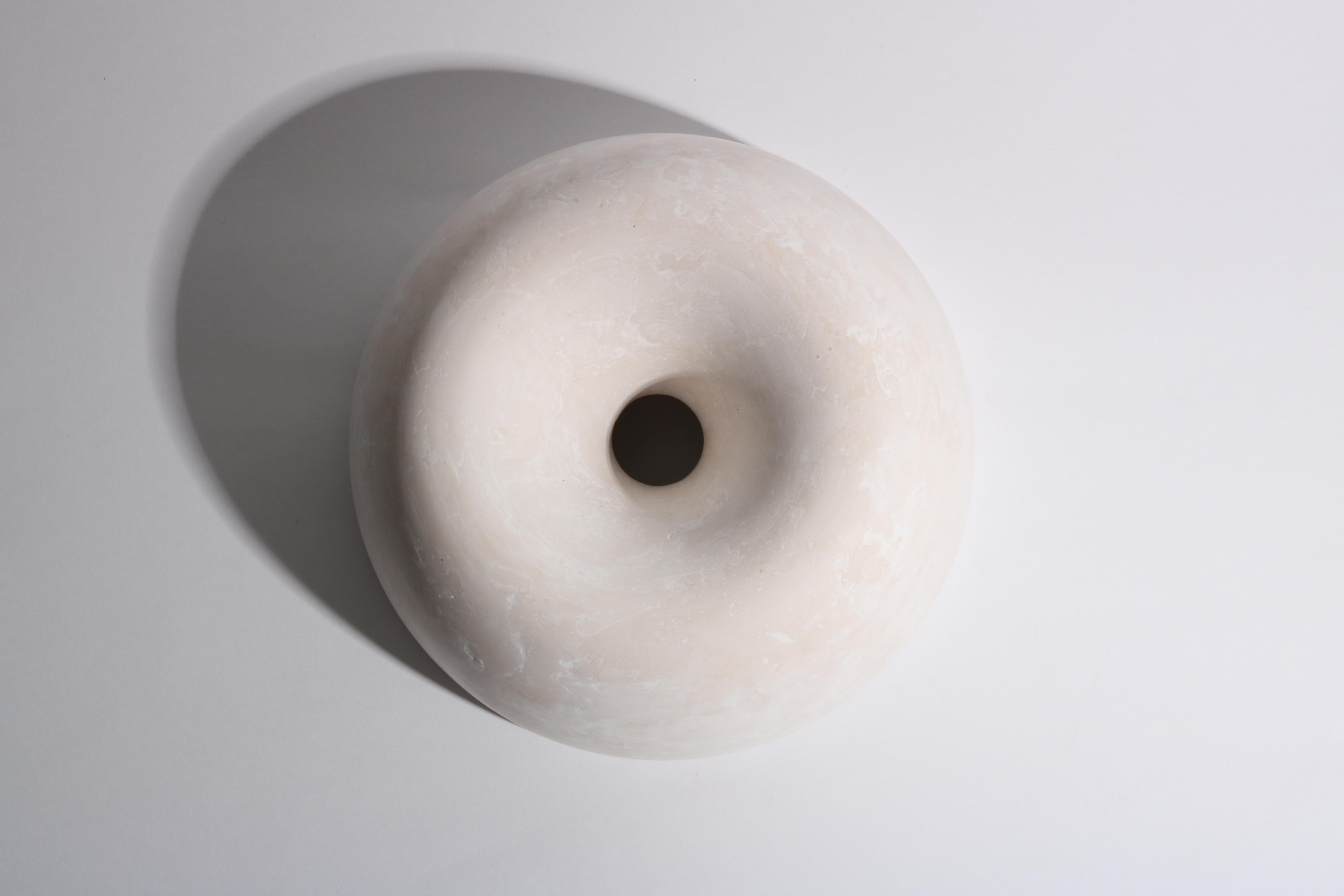 Dutch Ivory White Twirl Bowl by Lenny Stöpp For Sale