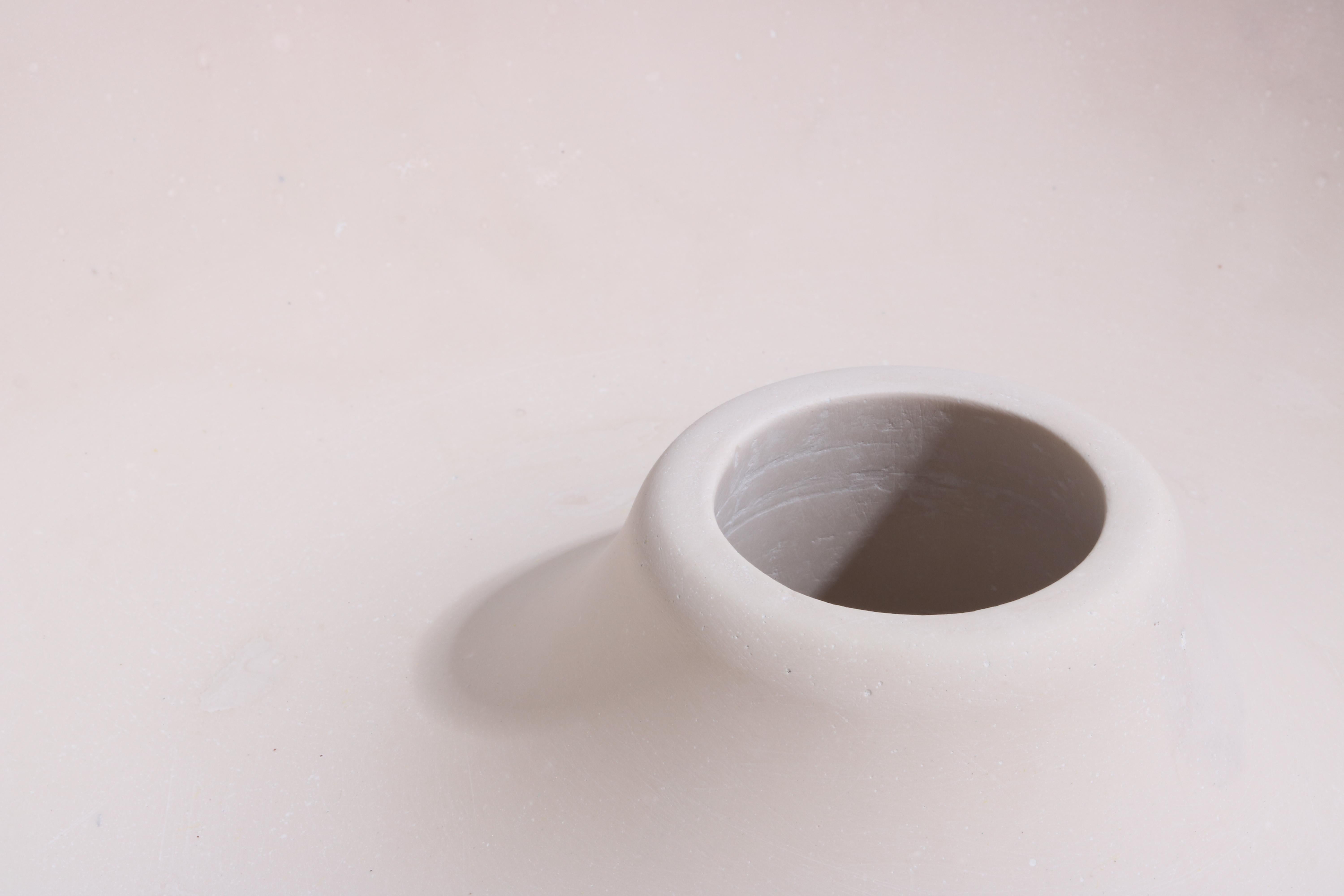 Contemporary Ivory White Twirl Bowl by Lenny Stöpp For Sale