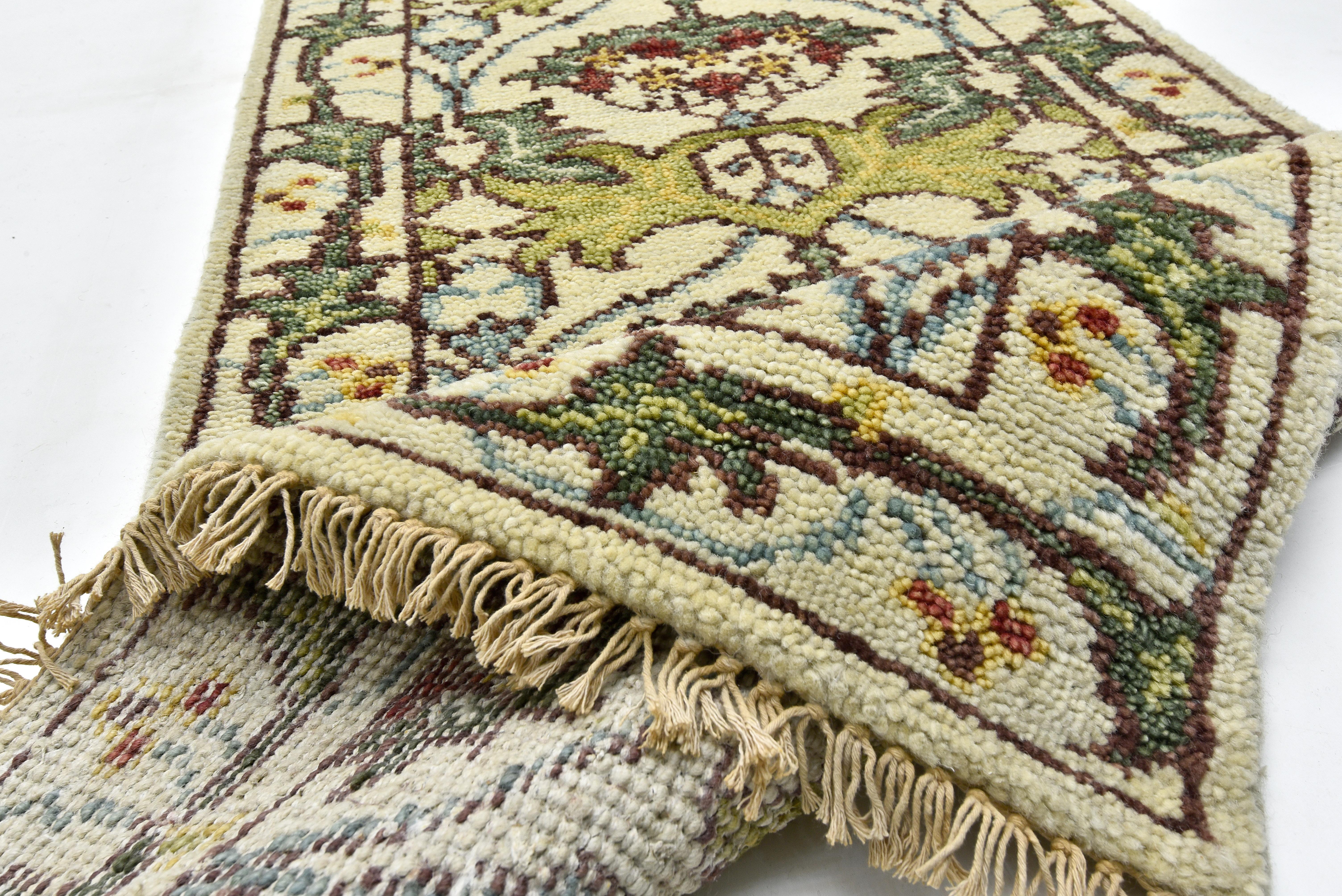 Lana Runner in avorio ispirato a William Morris in vendita