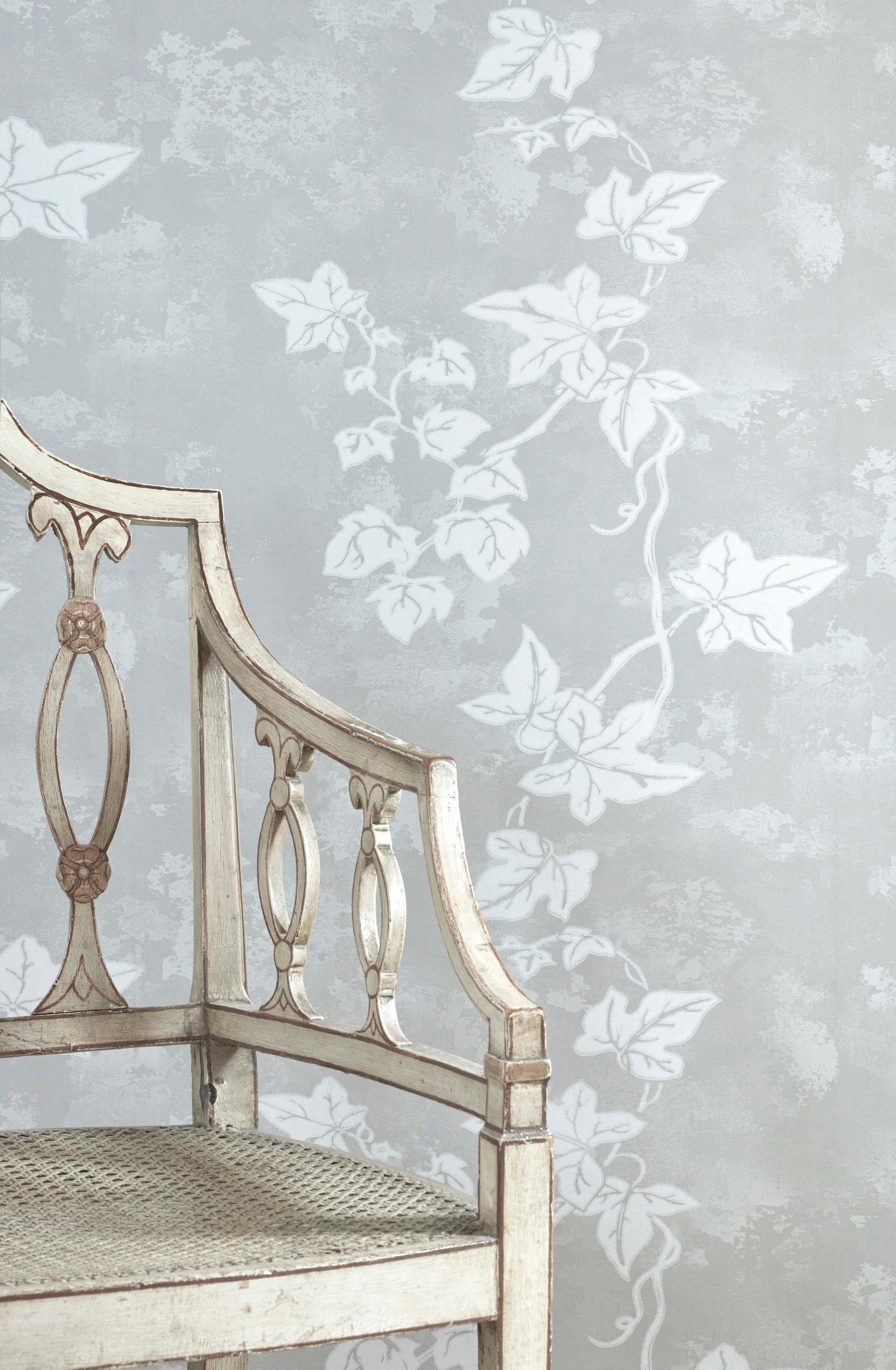 British 'Ivy' Contemporary, Traditional Wallpaper in Aged Grey For Sale