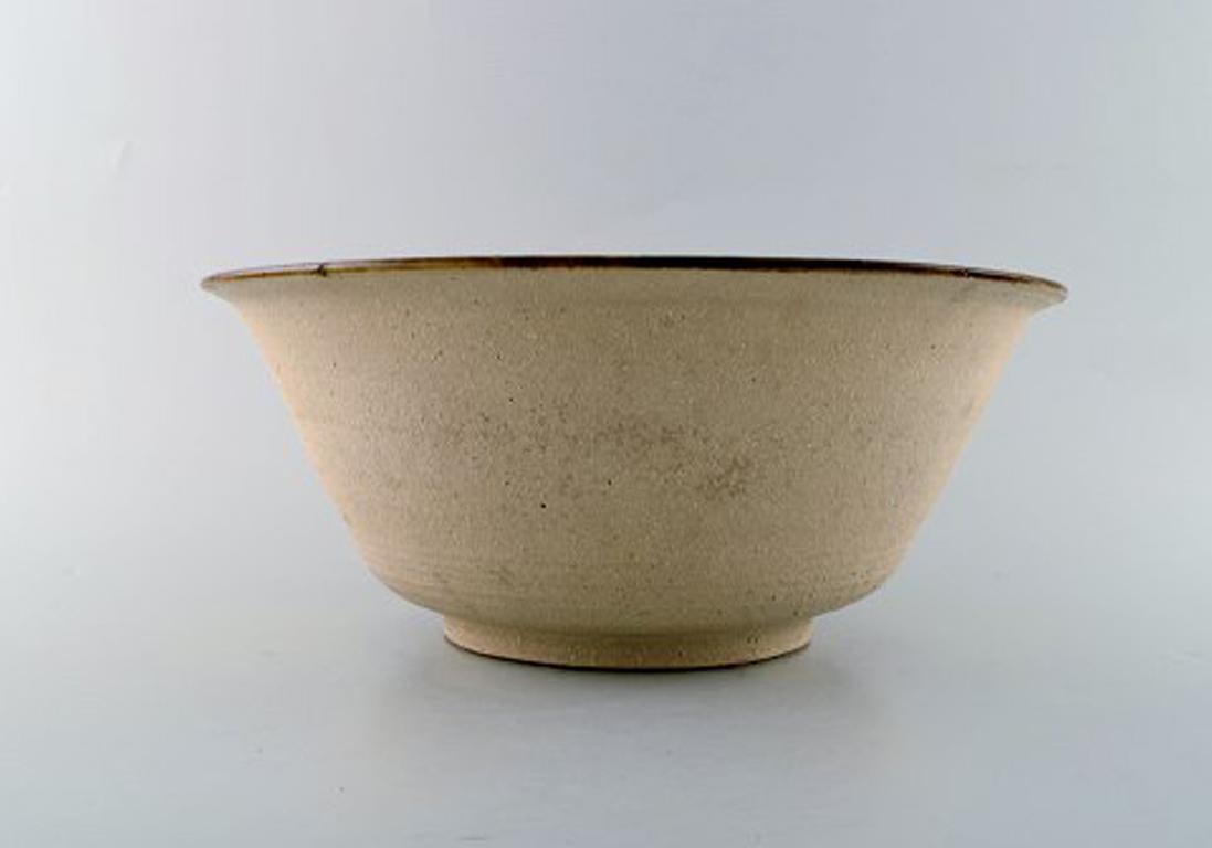 Scandinavian Modern Ivy Lysdal, Danish Ceramist and Painter, Large Unique Bowl For Sale