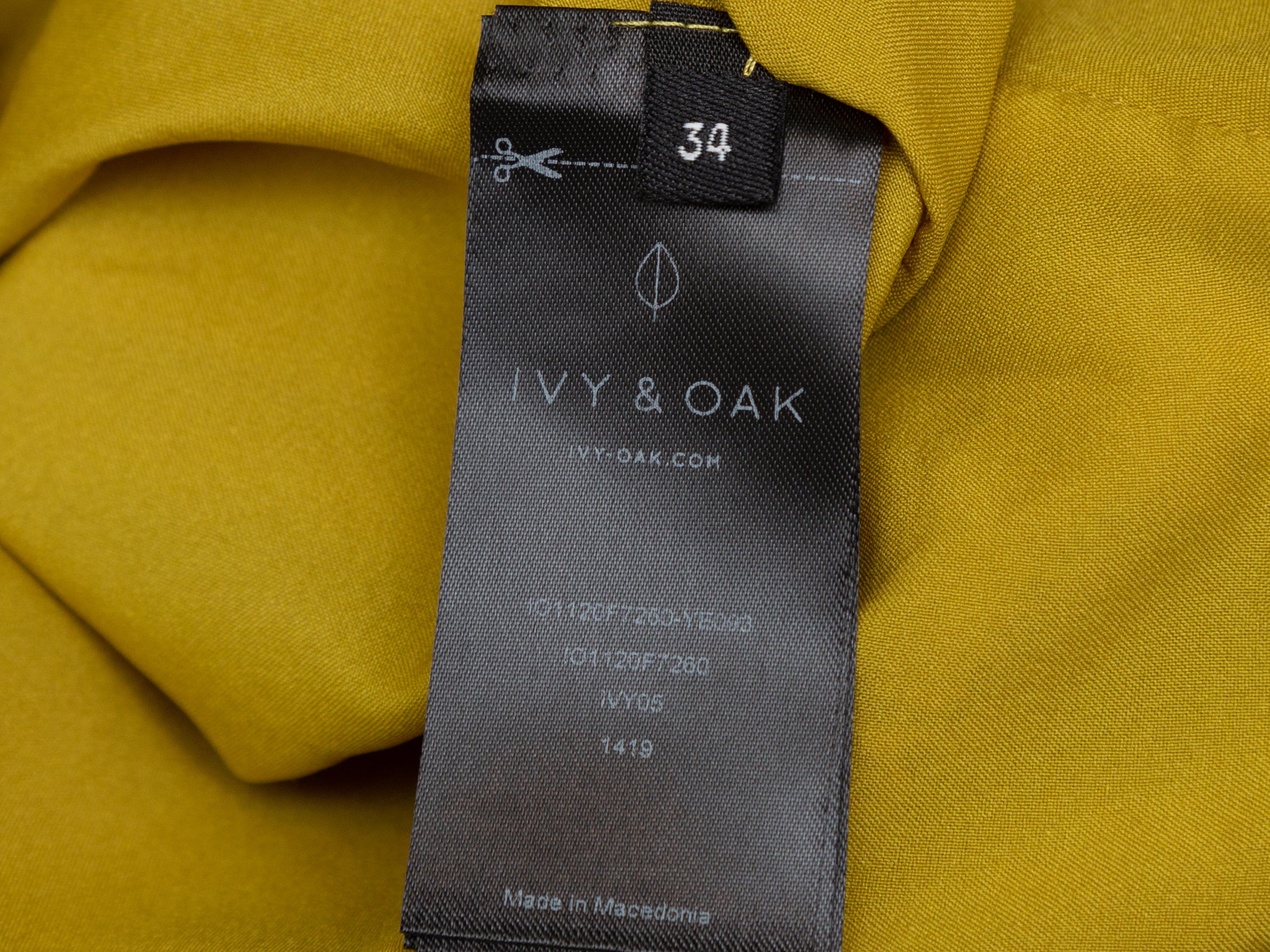 yellow sleeveless dress