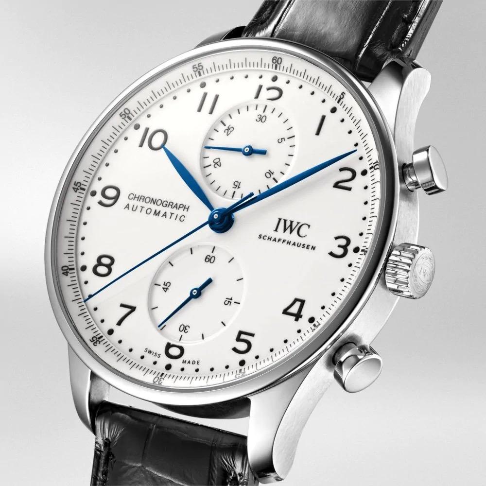 Highly sought after 150 year edition IWC watch!

Condition:
Mint Condition
Excellent/Like New 

Case:
Stainless steel case
Diameter 41.0 mm
Height 13.1 mm
See-through sapphire glass back
Water resistance 3 bar

Movement:
69355