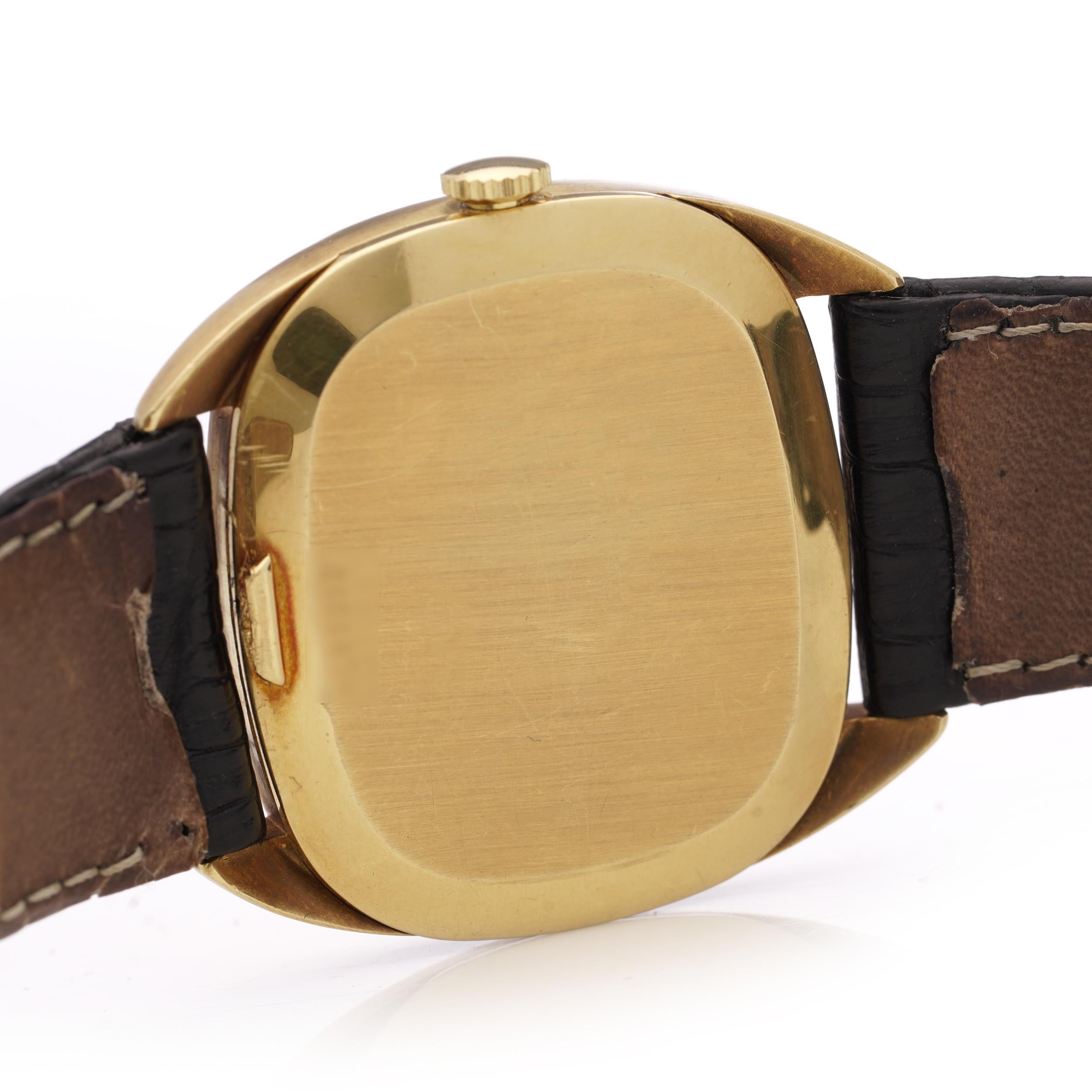 IWC 18k. yellow gold men's manual winding wristwatch, 1980's  For Sale 4