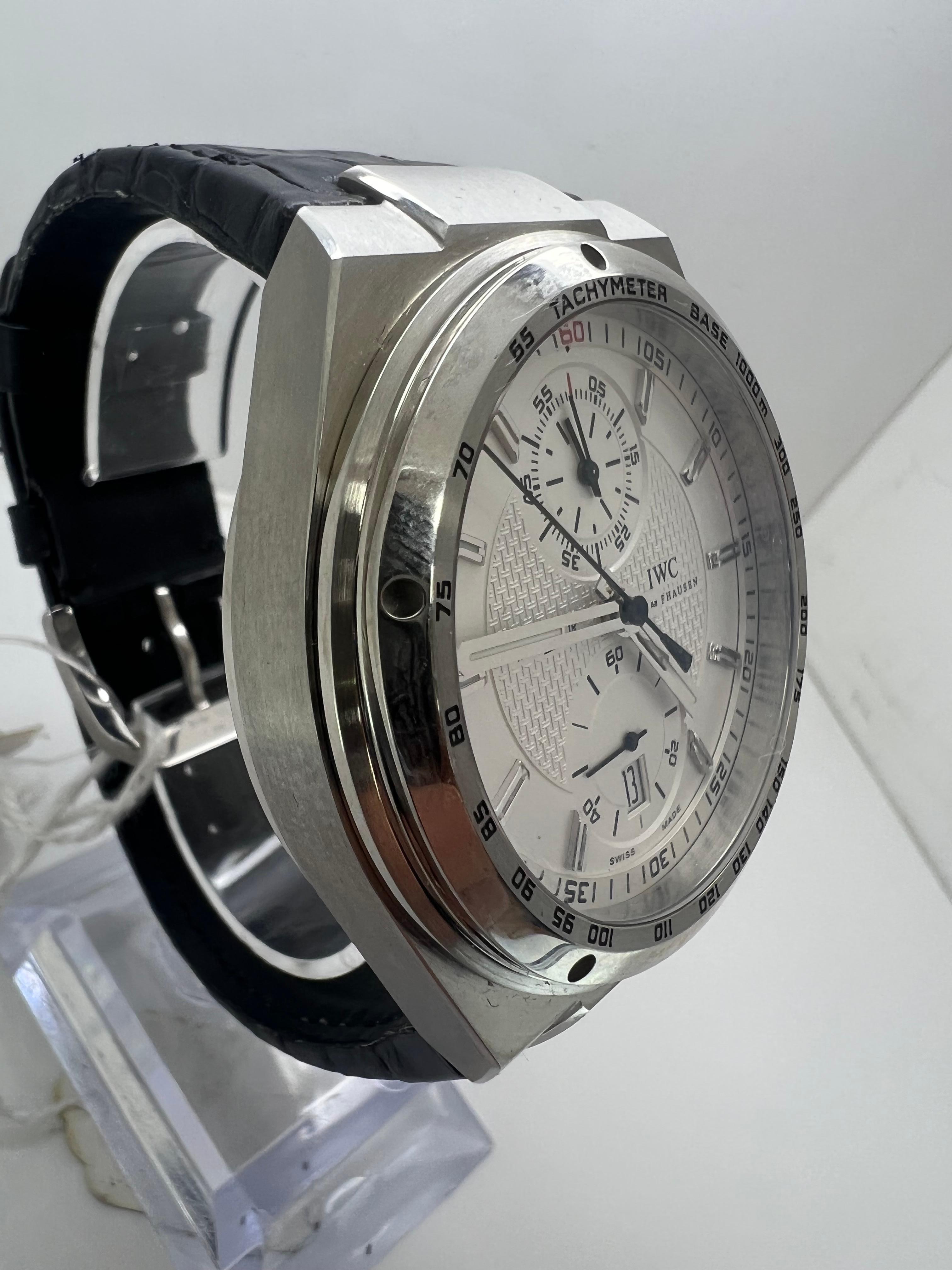 IWC, montre pour homme Big Ingenieur avec chronographe automatique et cadran blanc, 378405 Neuf - En vente à New York, NY