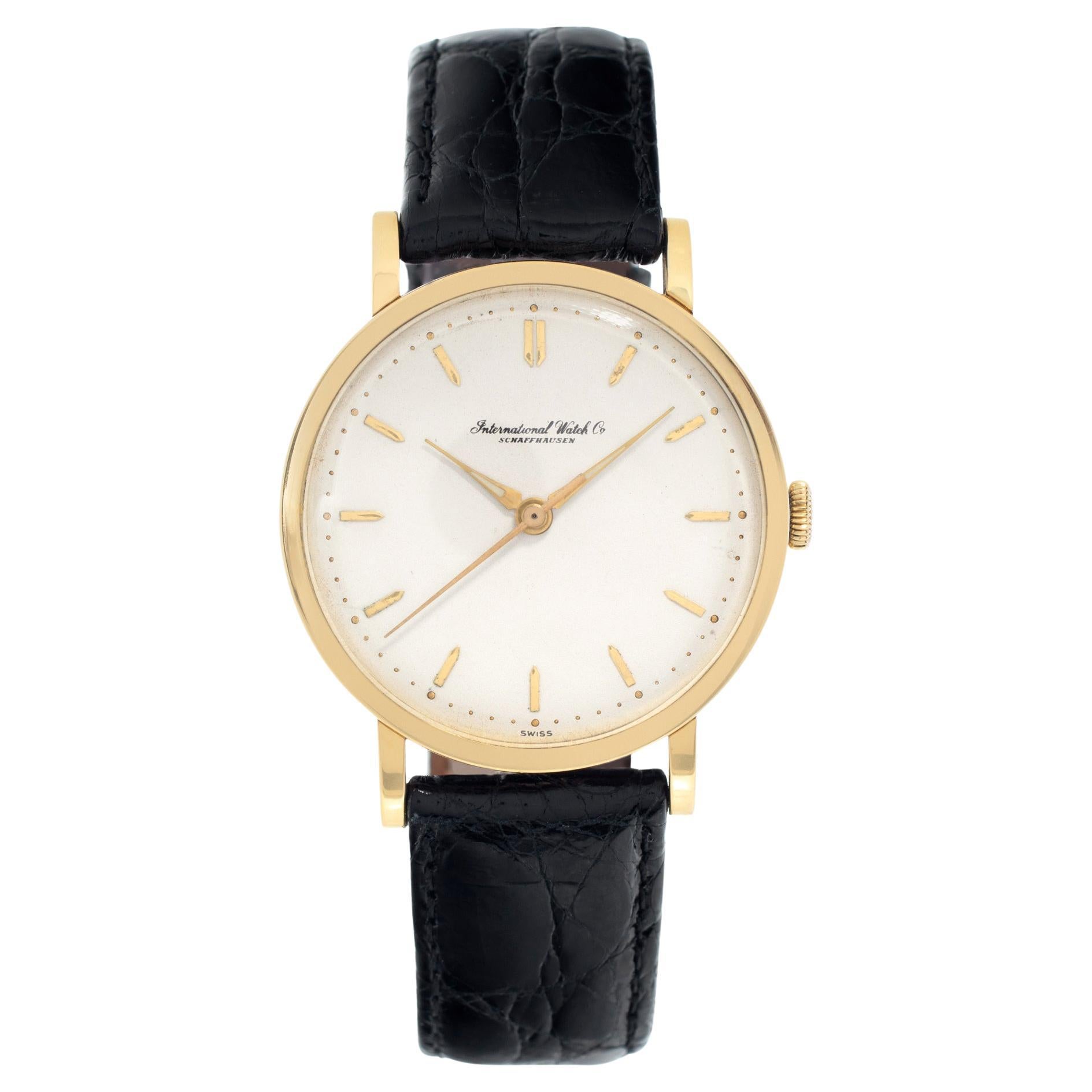 IWC Classic 1421137 in yellow gold with a Ivory dial 35mm Manual watch For Sale