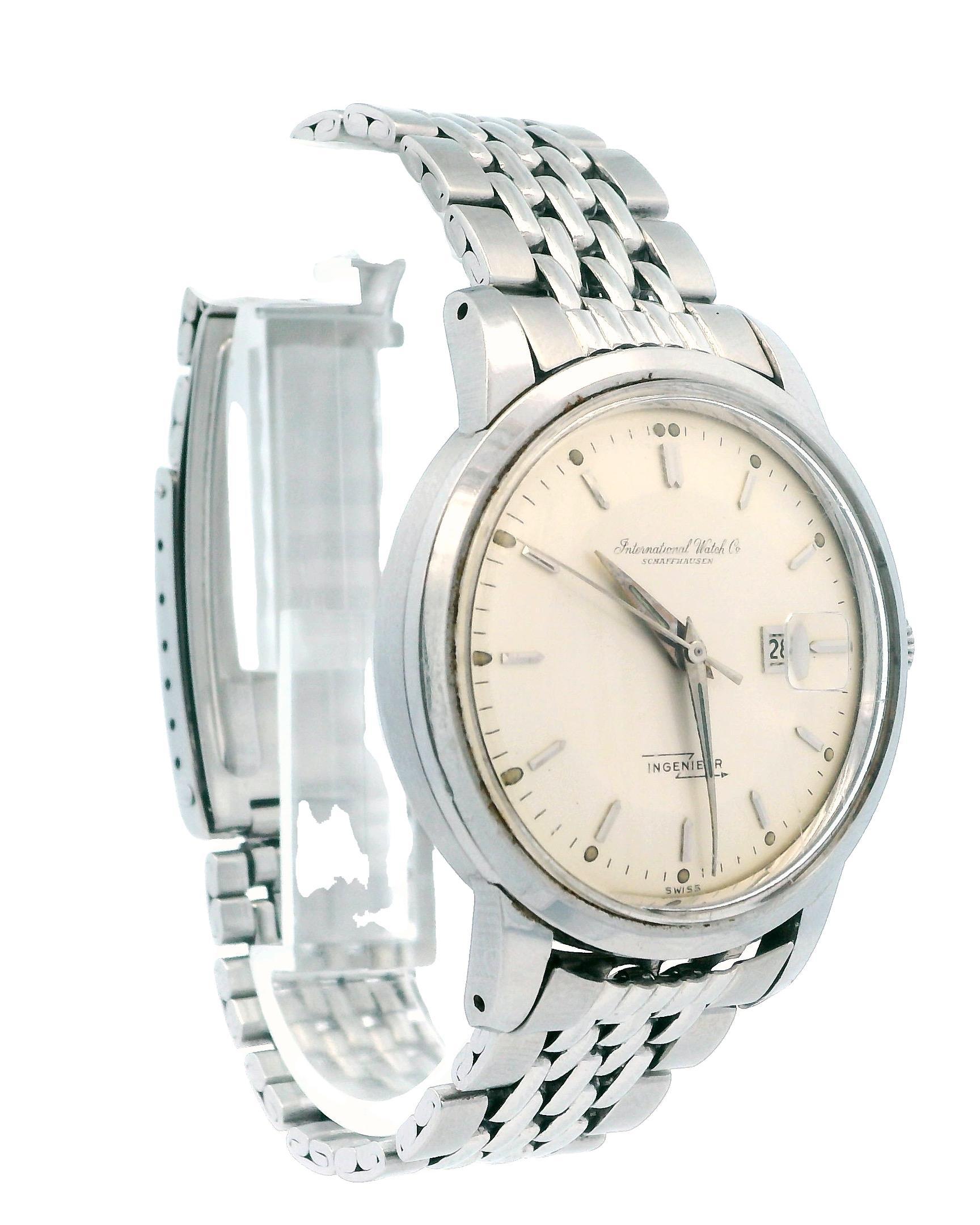 IWC Ingenieur Stainless Steel Vintage Mens Watch In Good Condition For Sale In Great Neck Plaza, NY