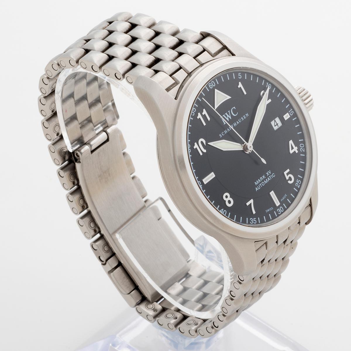IWC Pilot Mark XV Wristwatch Ref 325311. 38mm Case, Stainless Steel, Year 2006 In Excellent Condition For Sale In Canterbury, England