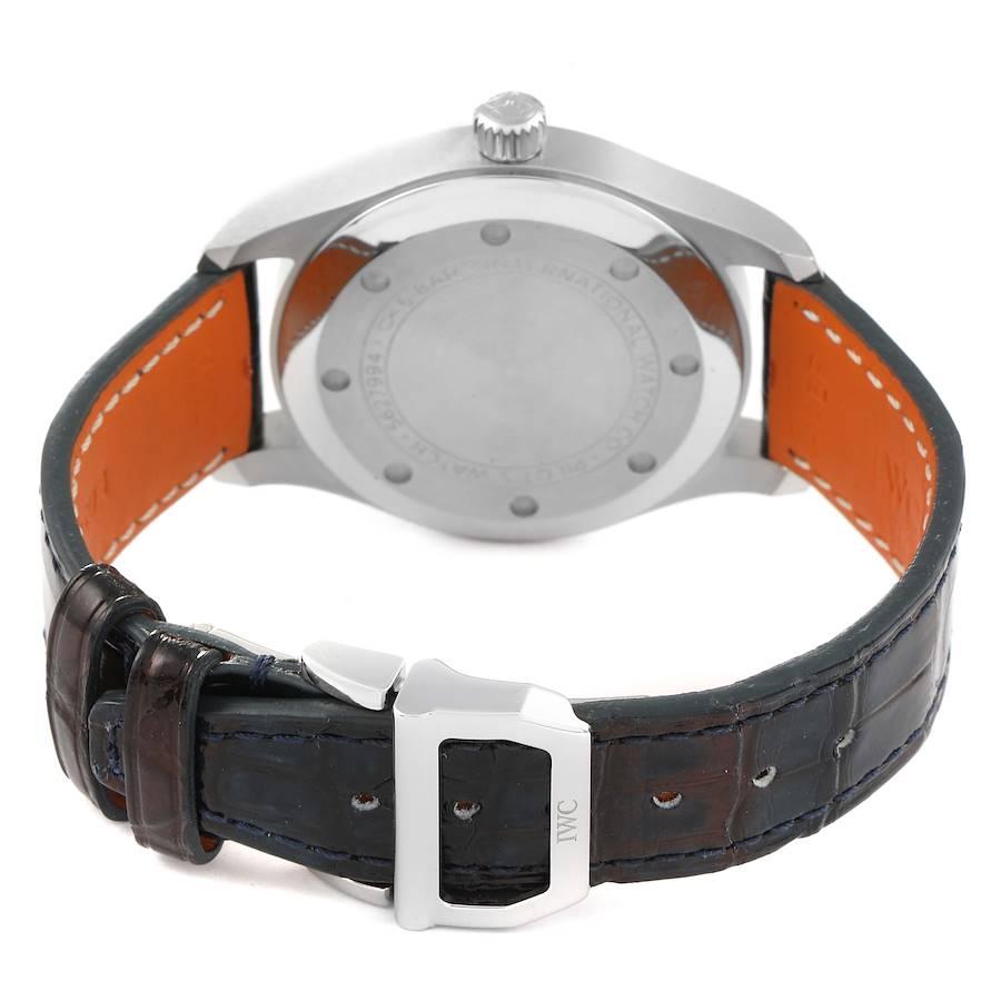 IWC Pilots Midsize Blaues Zifferblatt Automatik Herrenuhr IW324008 Ungetragen im Angebot 4