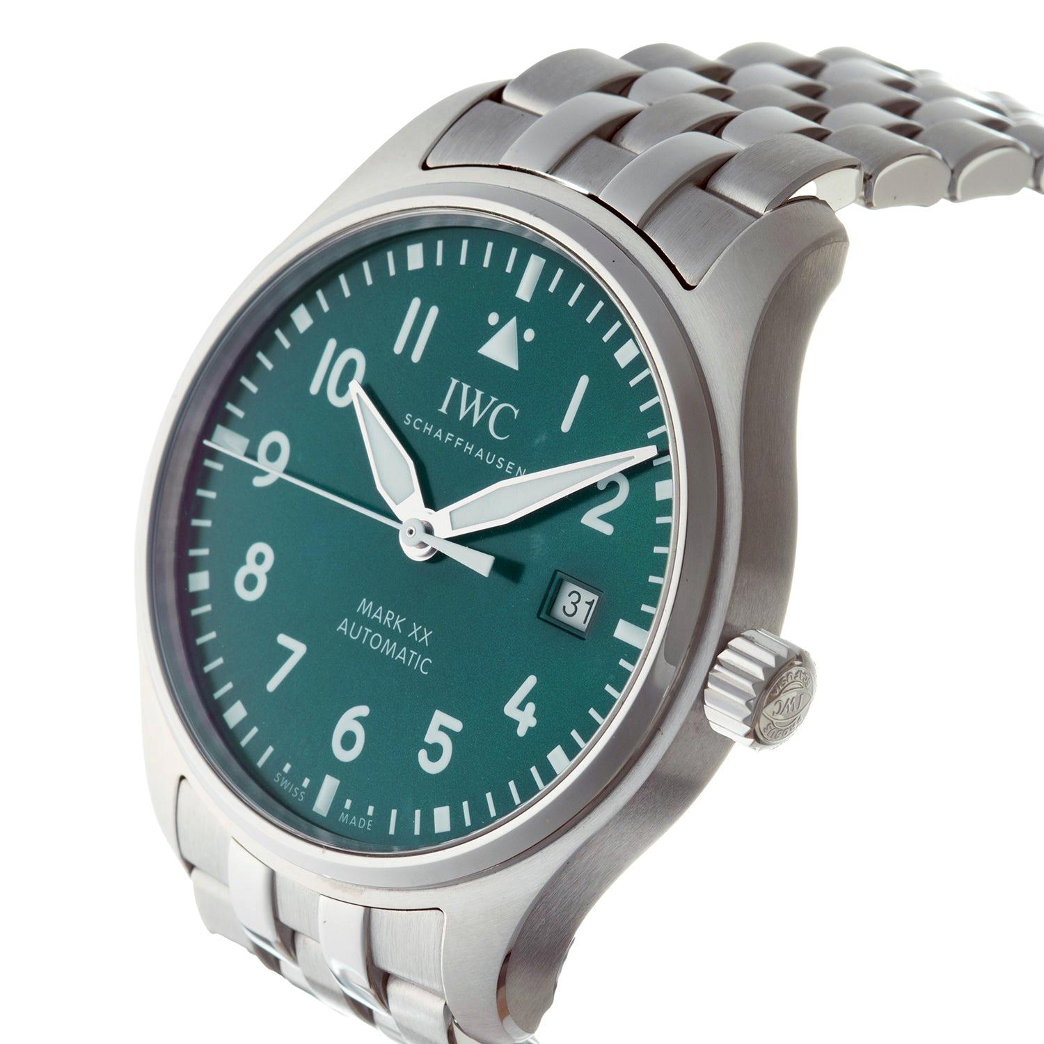 Pre-owned IWC Pilot's Watch Mark XX wristwatch (ref. IW328206), featuring a self-winding automatic movement; boutique exclusive green dial with Arabic numeral hour markers; date display at 3 o'clock; and 40mm, stainless case secured by a stainless