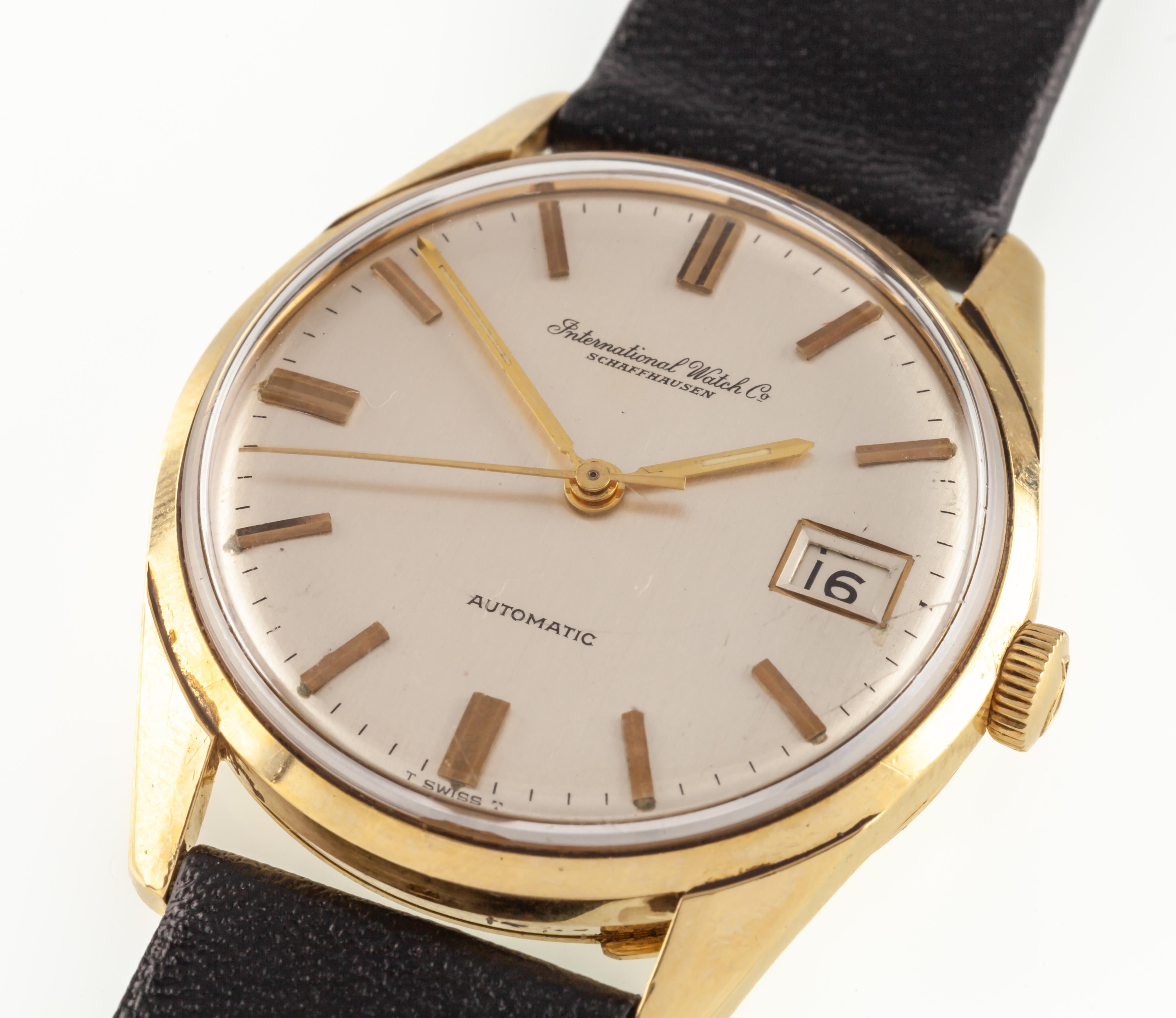 Men's IWC Schaffhausen 18k Yellow Gold Automatic Watch & Date w/ Original Box R810A For Sale