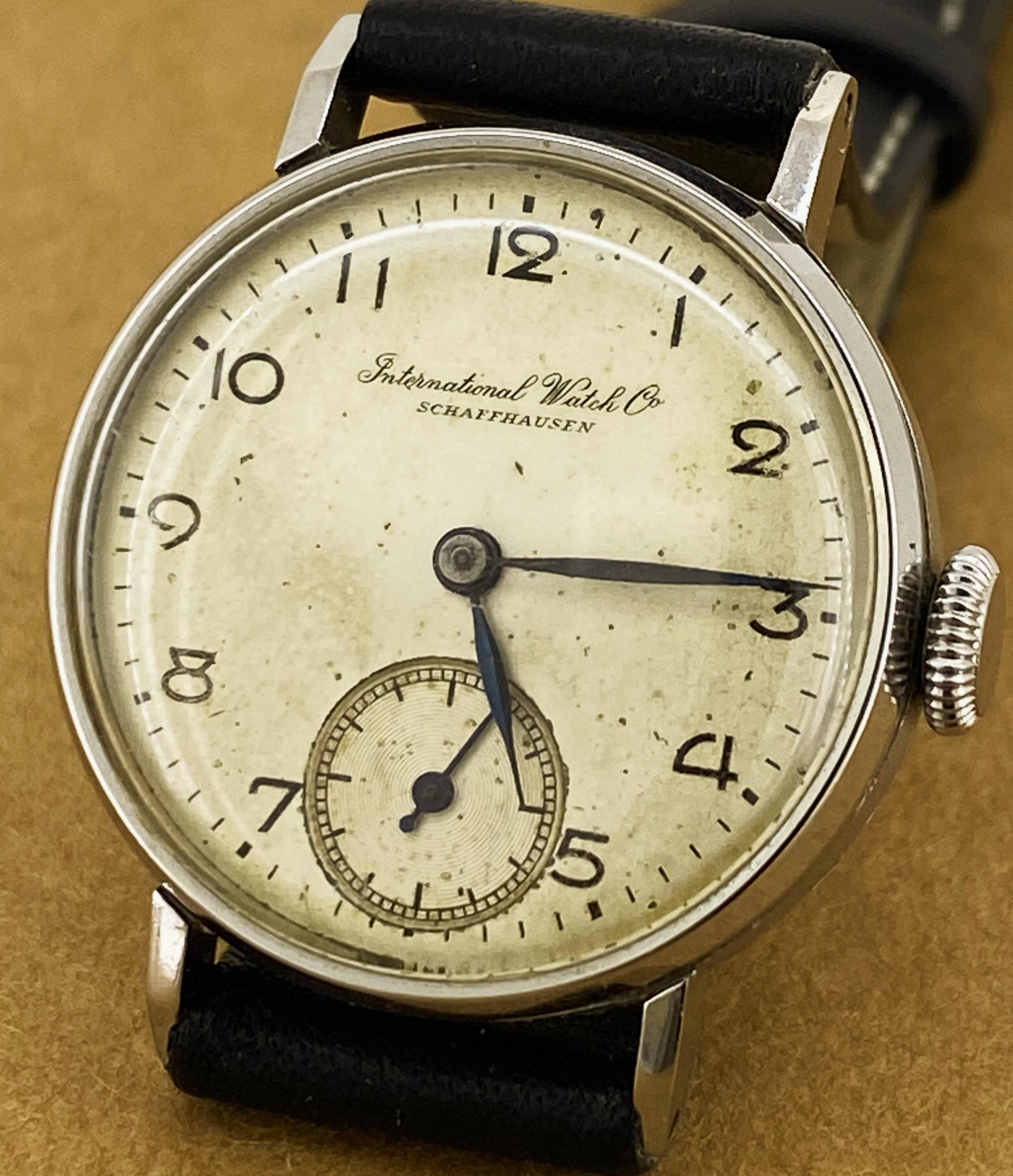 IWC Schaffhausen Calatrava c1944 Manual Calibre 62 Mid-Size 27mm Unisex Watch For Sale 4