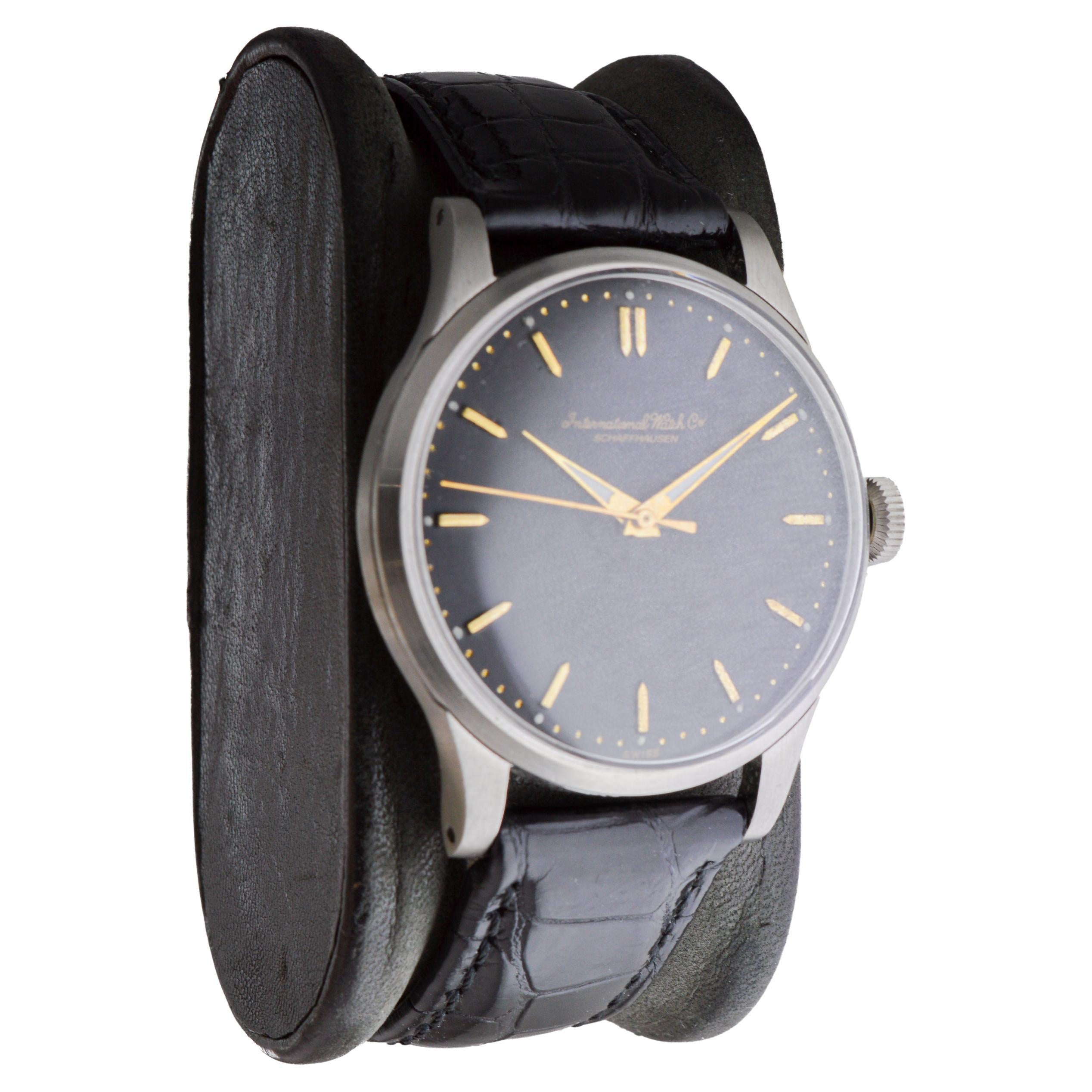 I.W.C. Schaffhausen Steel High Grade Automatic Watch, circa 1940s Art Decó en venta