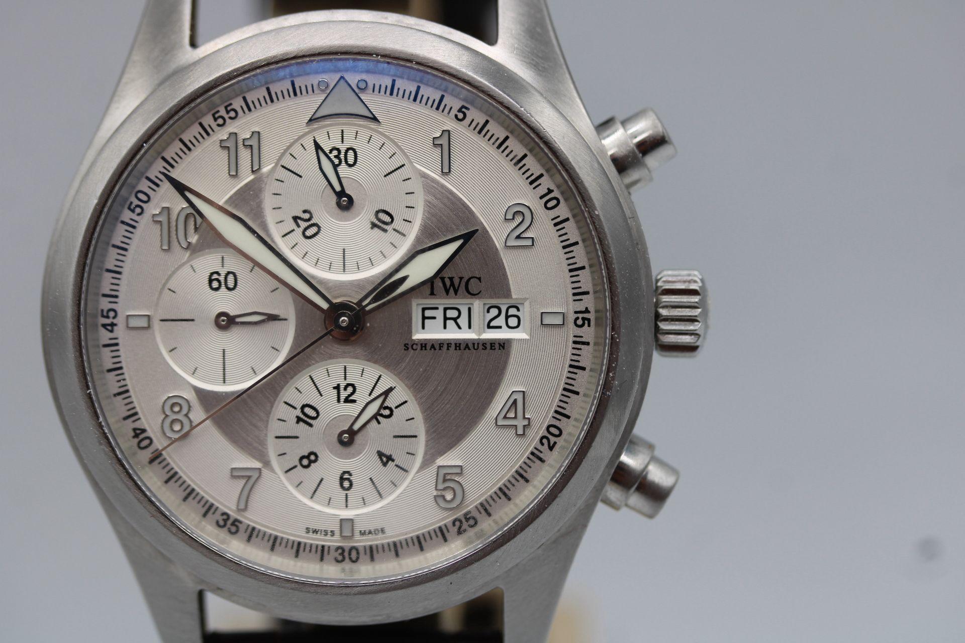 Uomo Cronografo IWC Spitfire IW371702  42mm  Quadrante Silver  Scatola e documenti  2008 in vendita