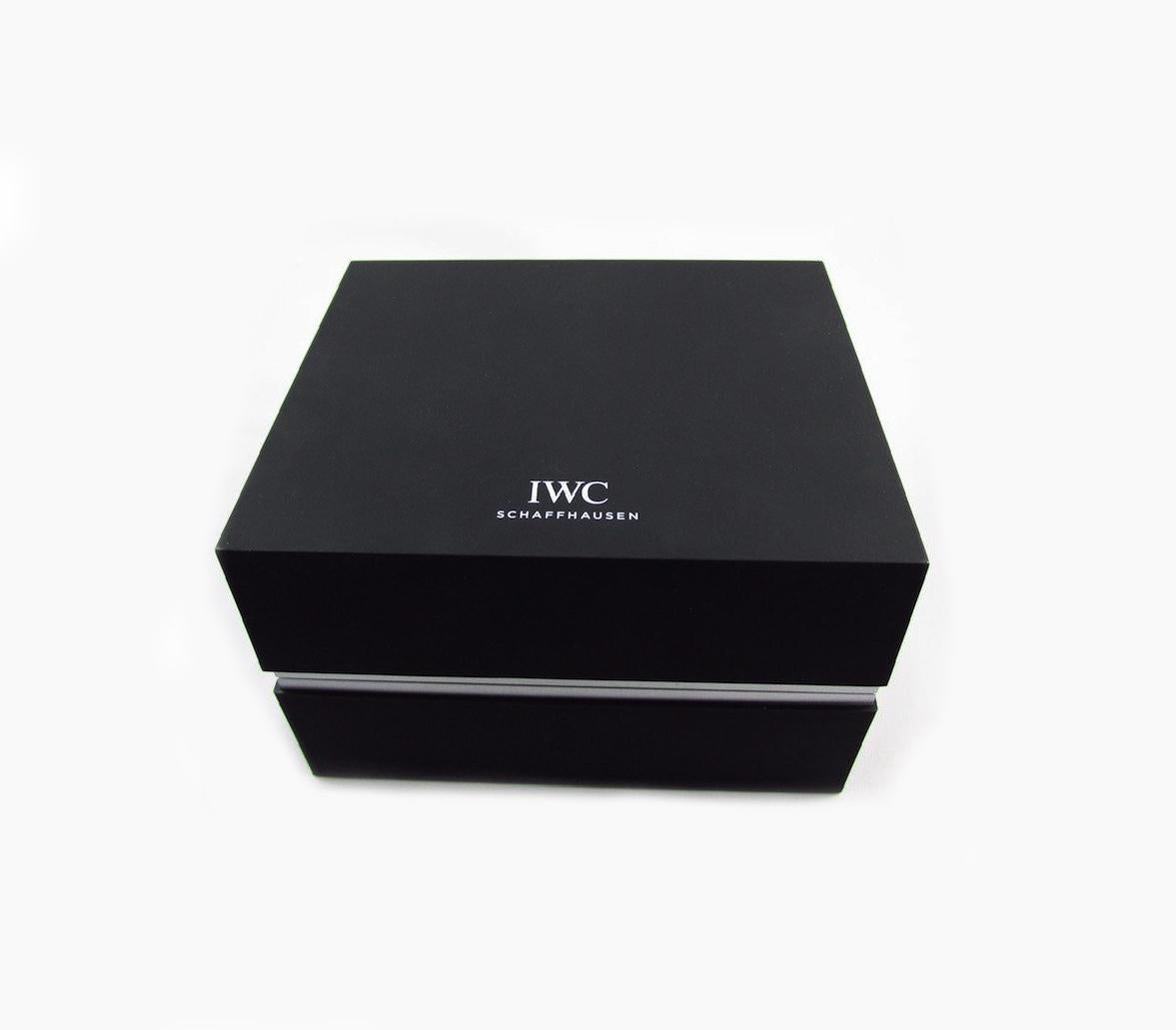 IWC Spitfire Chronograph Schiefergraue Herrenues Zifferblatt IW387802 im Angebot 1