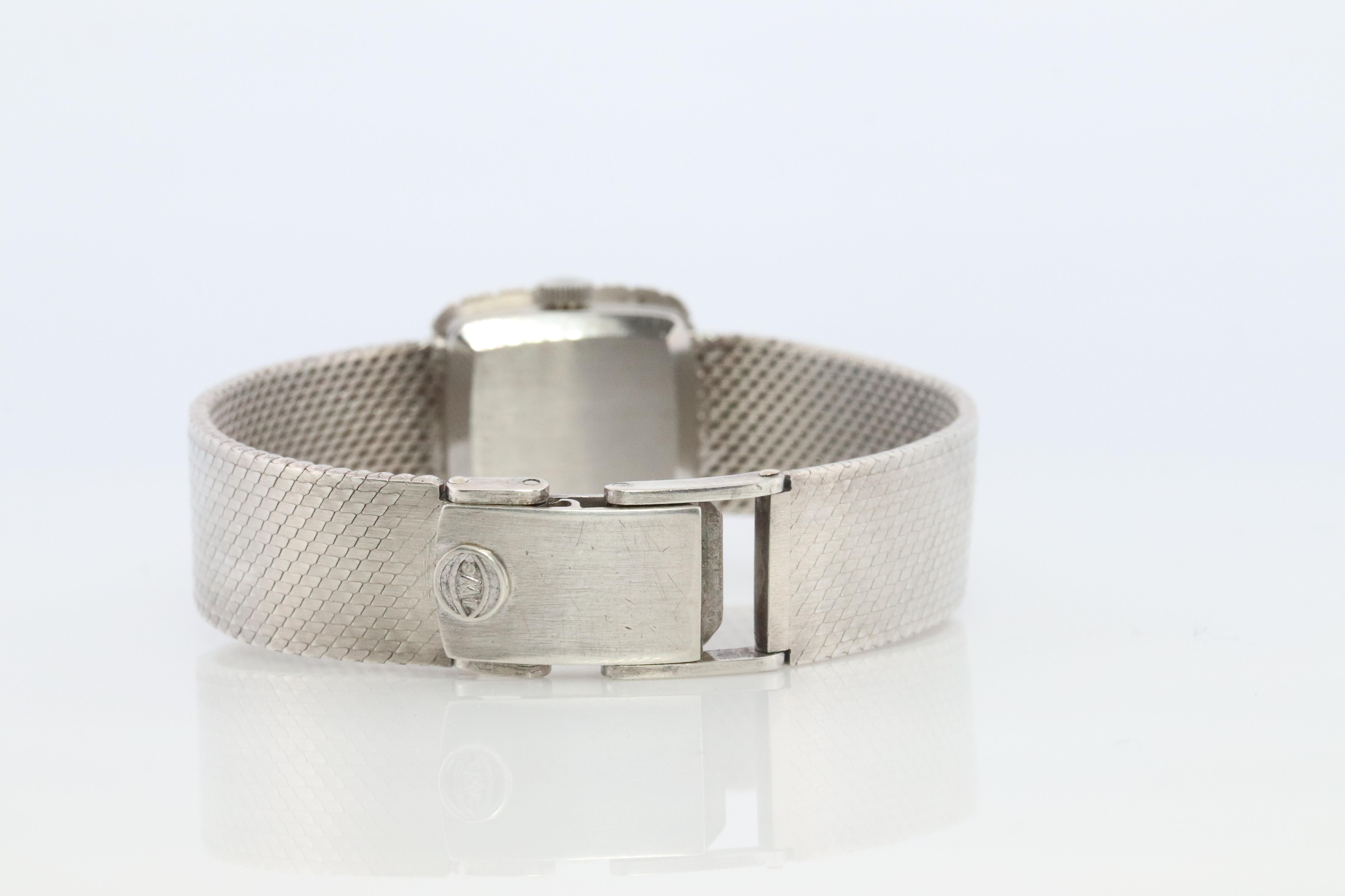 IWC watch 4174. International Watch Company Diamond Bezel Ladies watch. Pour femmes en vente
