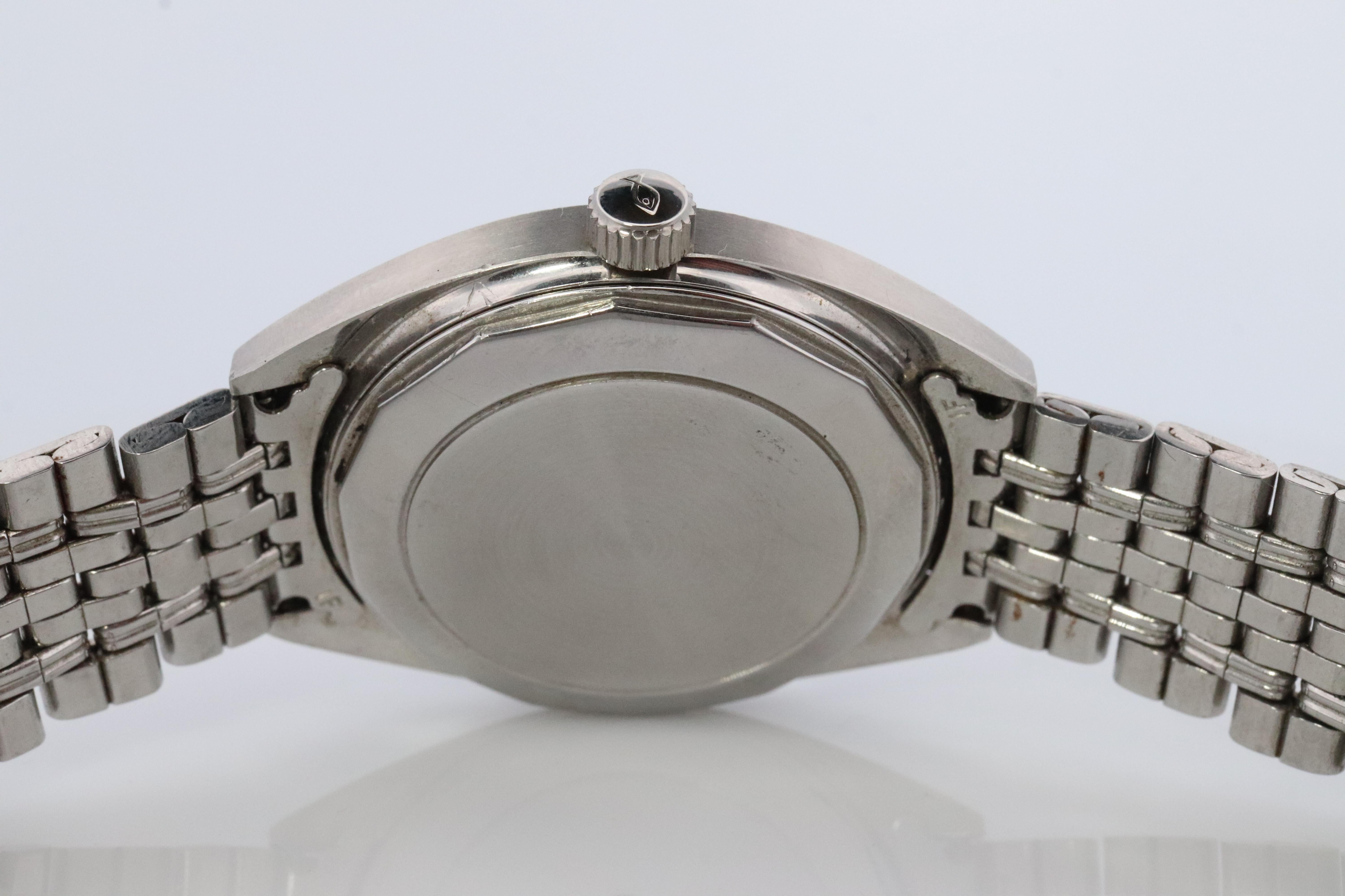 Modern IWC Yacht Club Watch. 1970 International Watch Co Automatic Mens 811 watch. For Sale