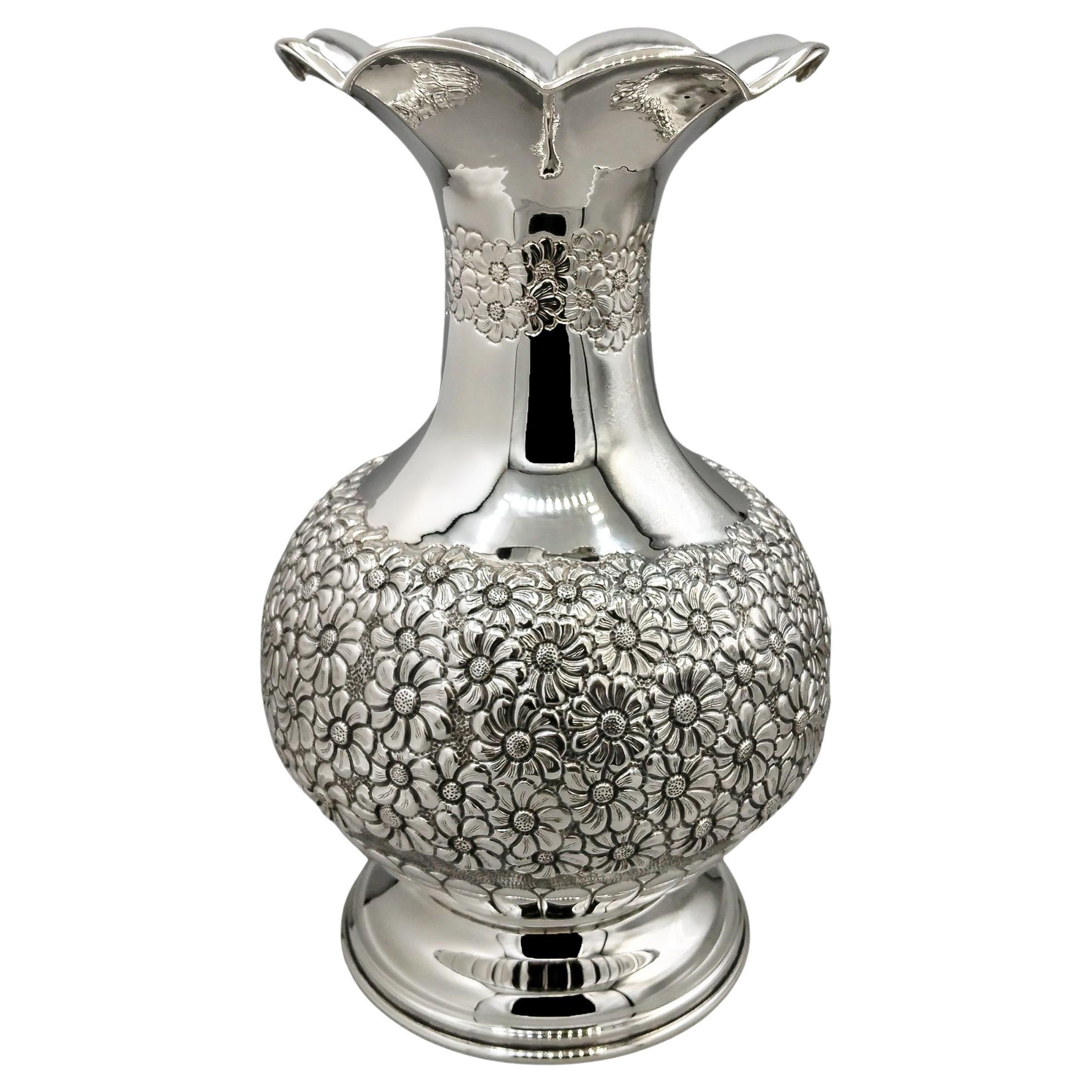 IXX Century talian solid 800 silver Vase with embossed and chiseled flowers For Sale