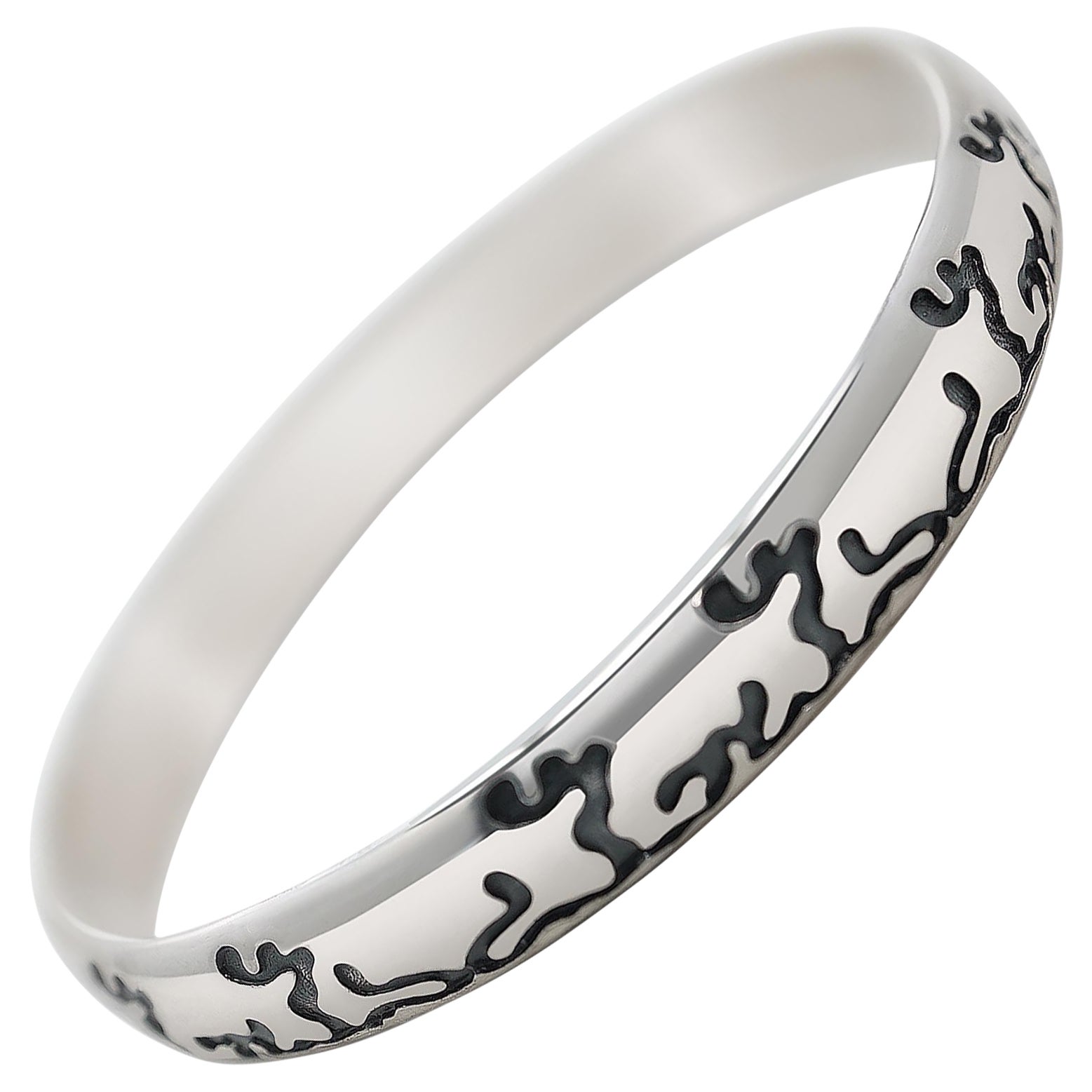 Iyun Coral Sterling Silver Bracelet Bangle by Zuri Perle For Sale