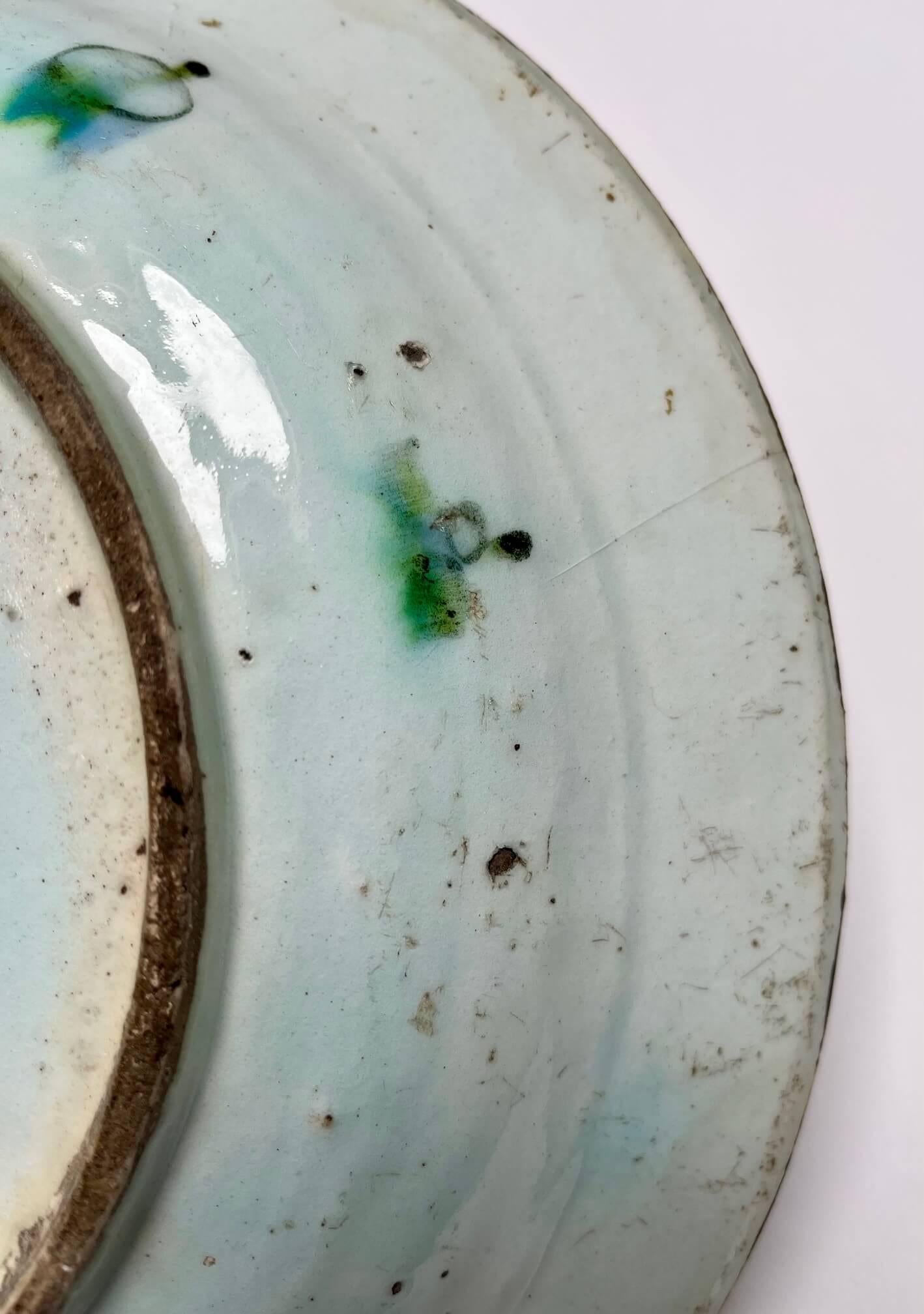 Iznik Flache Schale oder Charger, Osmanische Türkei, um 1620 im Angebot 9