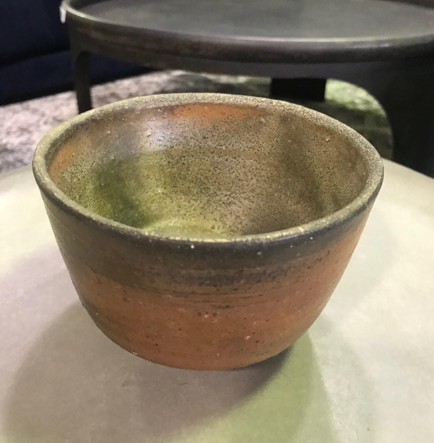 A very attractive and richly colored work by Japanese pottery master Izuru Yamamoto (son of Toshu Yamamoto) who is famed for his Bizen-yaki stoneware pottery made in the Bizen area in the Okayama Prefecture of Japan. Bizen ware is often identifiable