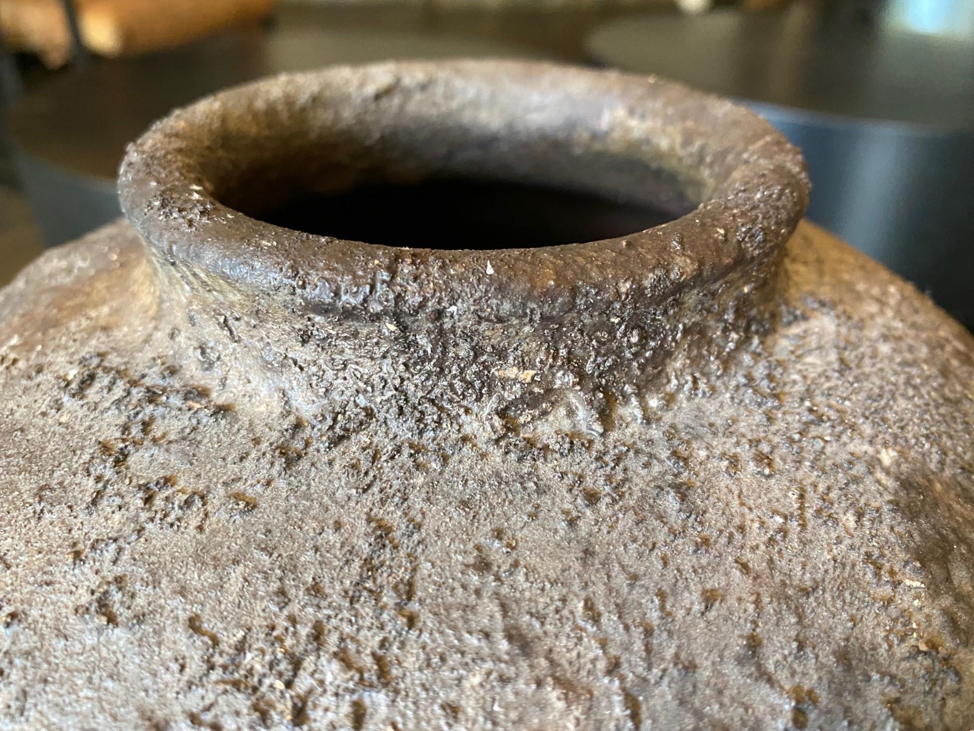 Izuru Yamamoto Jarrón de cerámica japonesa Bizen Ware Yohen Tsubo con esmalte ceniza en venta 3