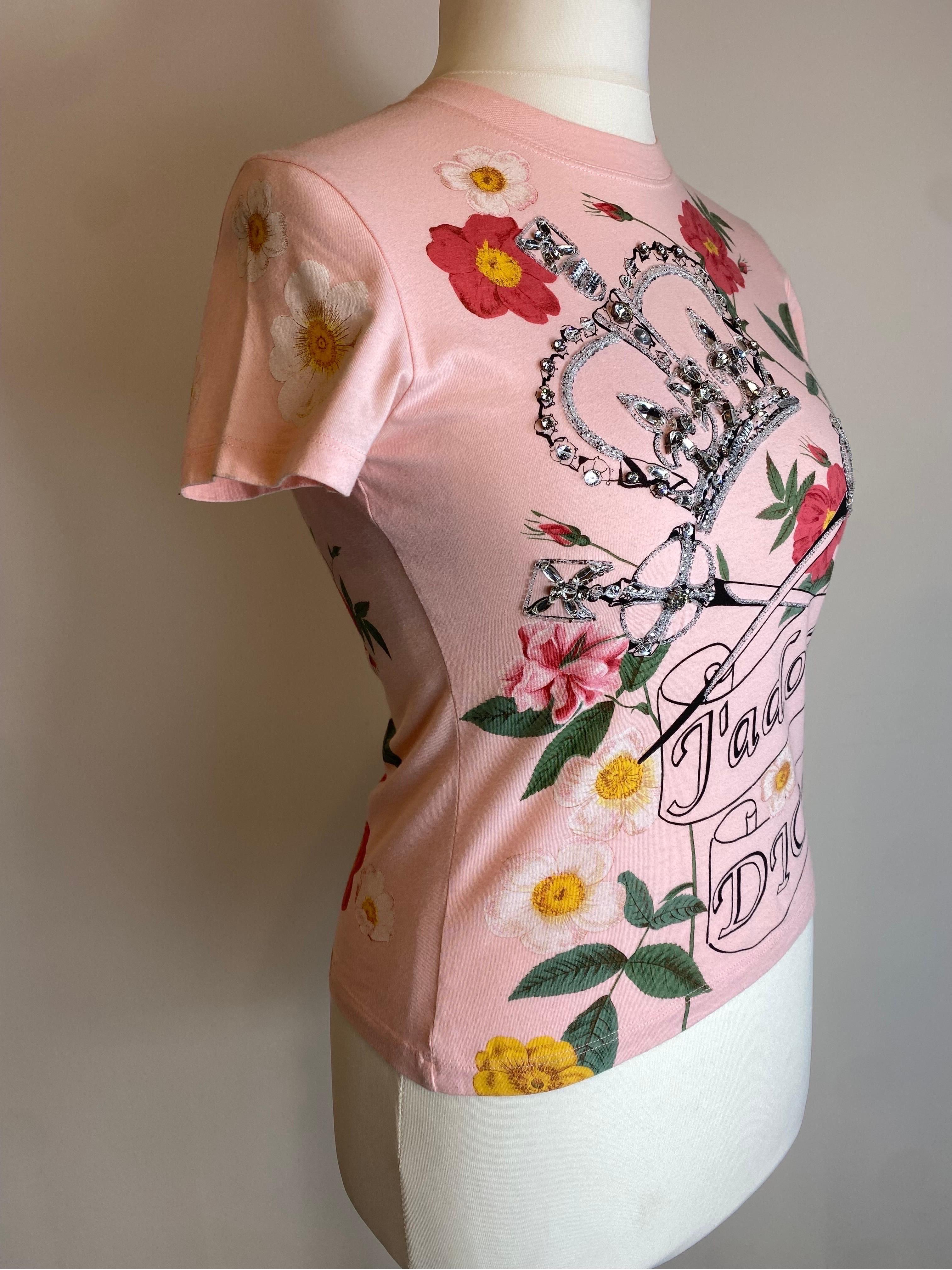 J adore Dior Herbst 2003 Rosa T-Shirt von John Gallino für Damen oder Herren im Angebot
