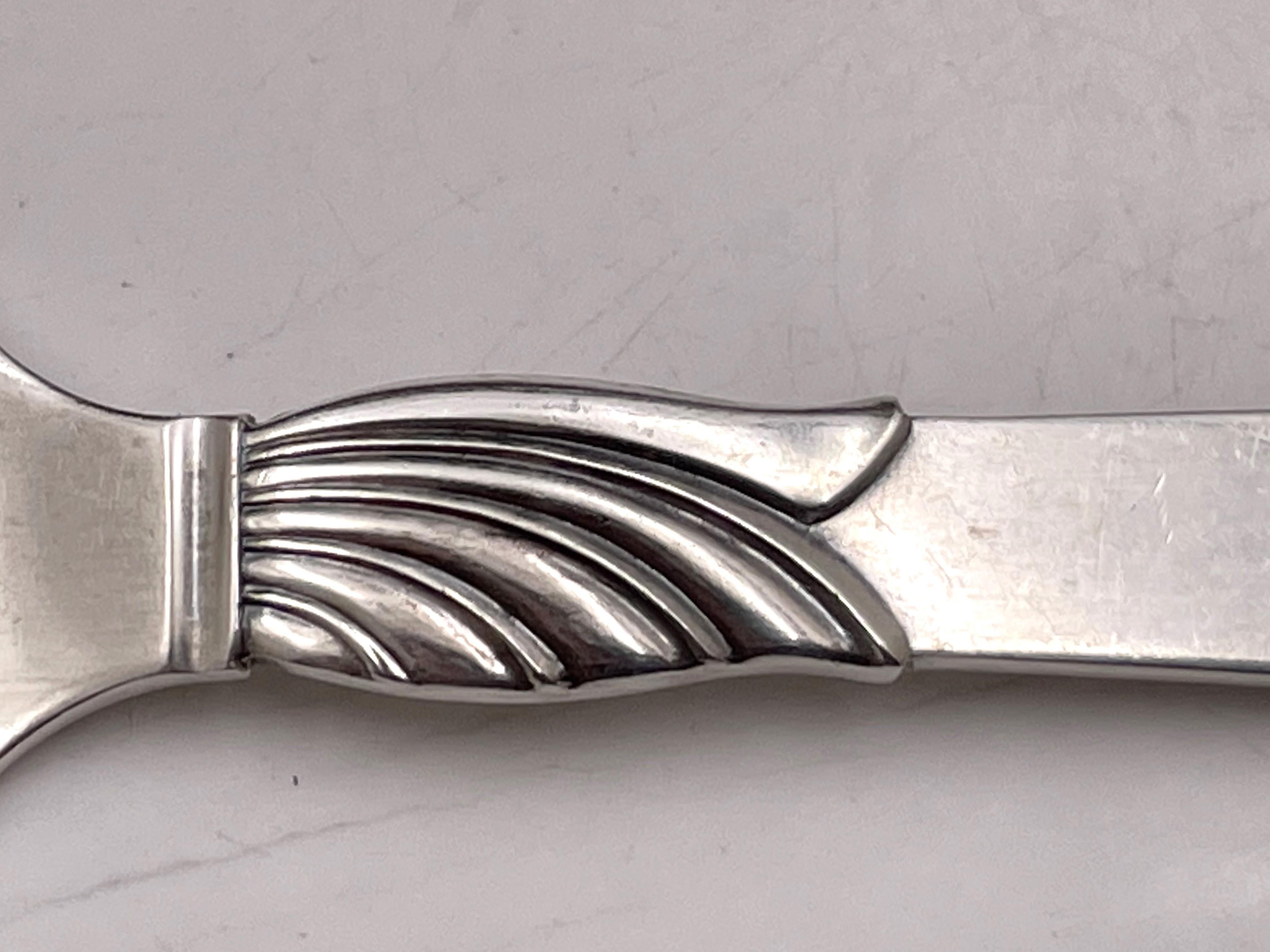 Ensemble danois de 156 pièces de couverts en argent sterling moderne du milieu du siècle dernier en vente 9