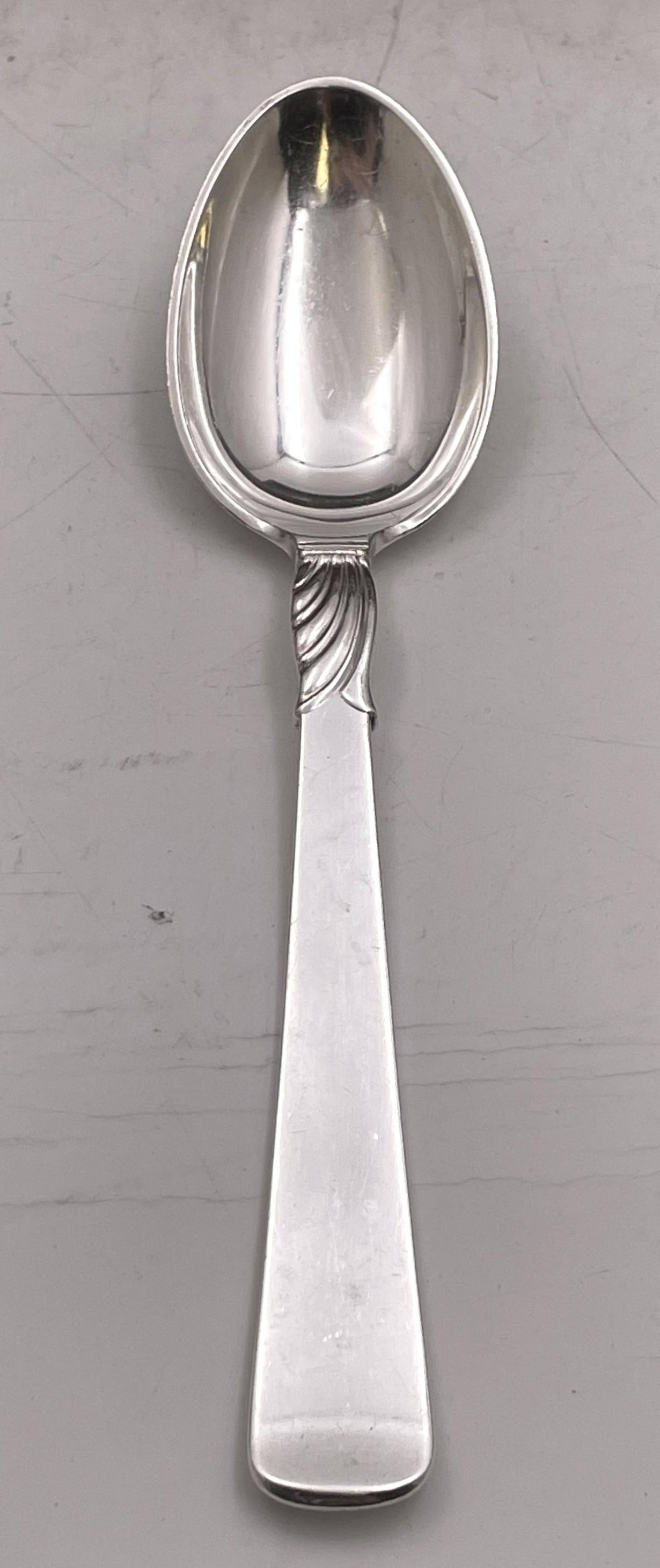 Argent Ensemble danois de 156 pièces de couverts en argent sterling moderne du milieu du siècle dernier en vente