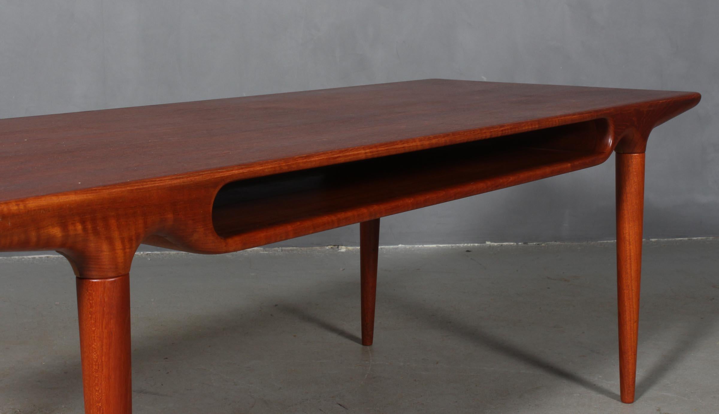 Mid-Century Modern J. Andersen Mid-century Sofa Table Model 240 in Teak For Sale