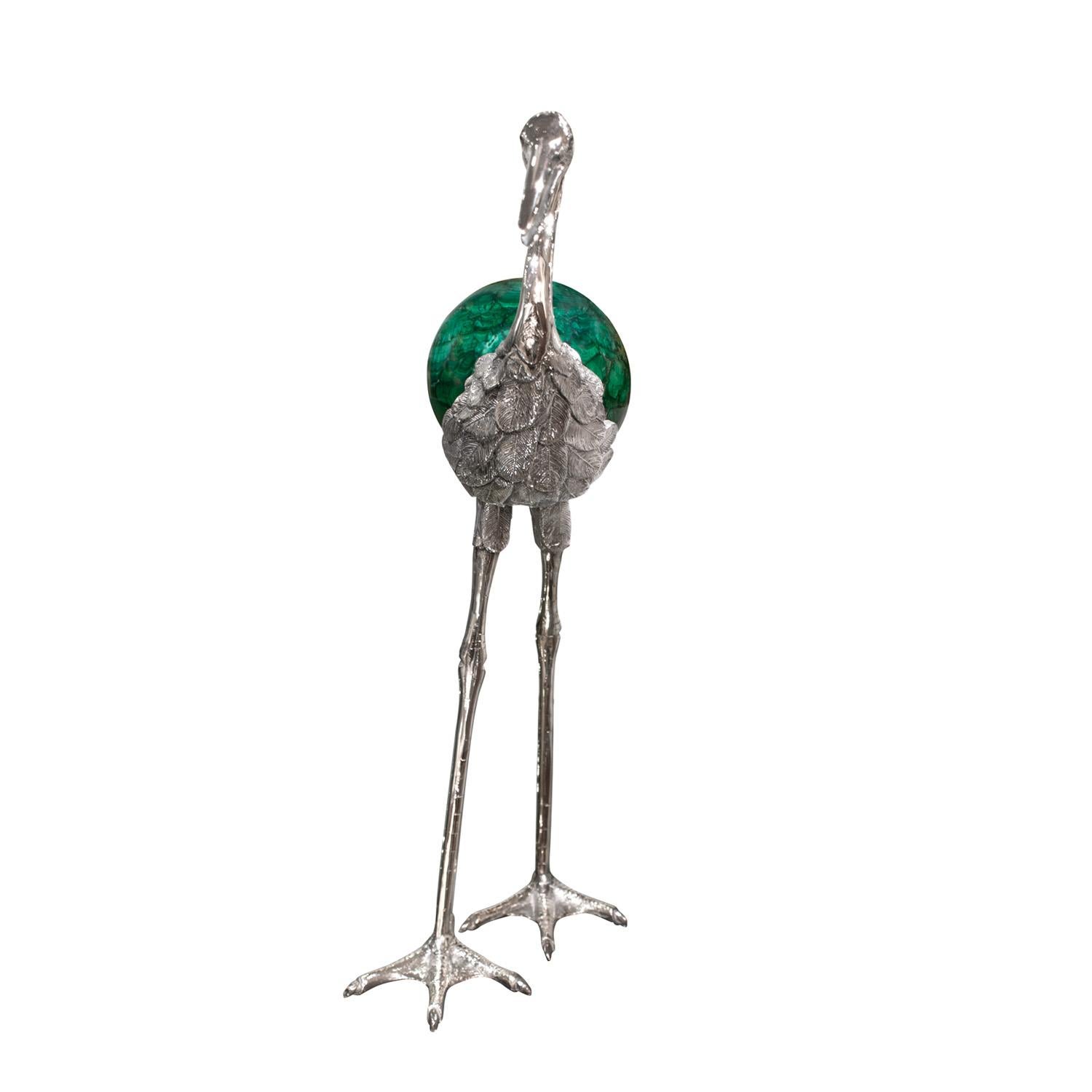 J. Antony Redmile Escultura de garza exótica con orbe de malaquita incrustado Años 70 (Firmada) Inglés en venta