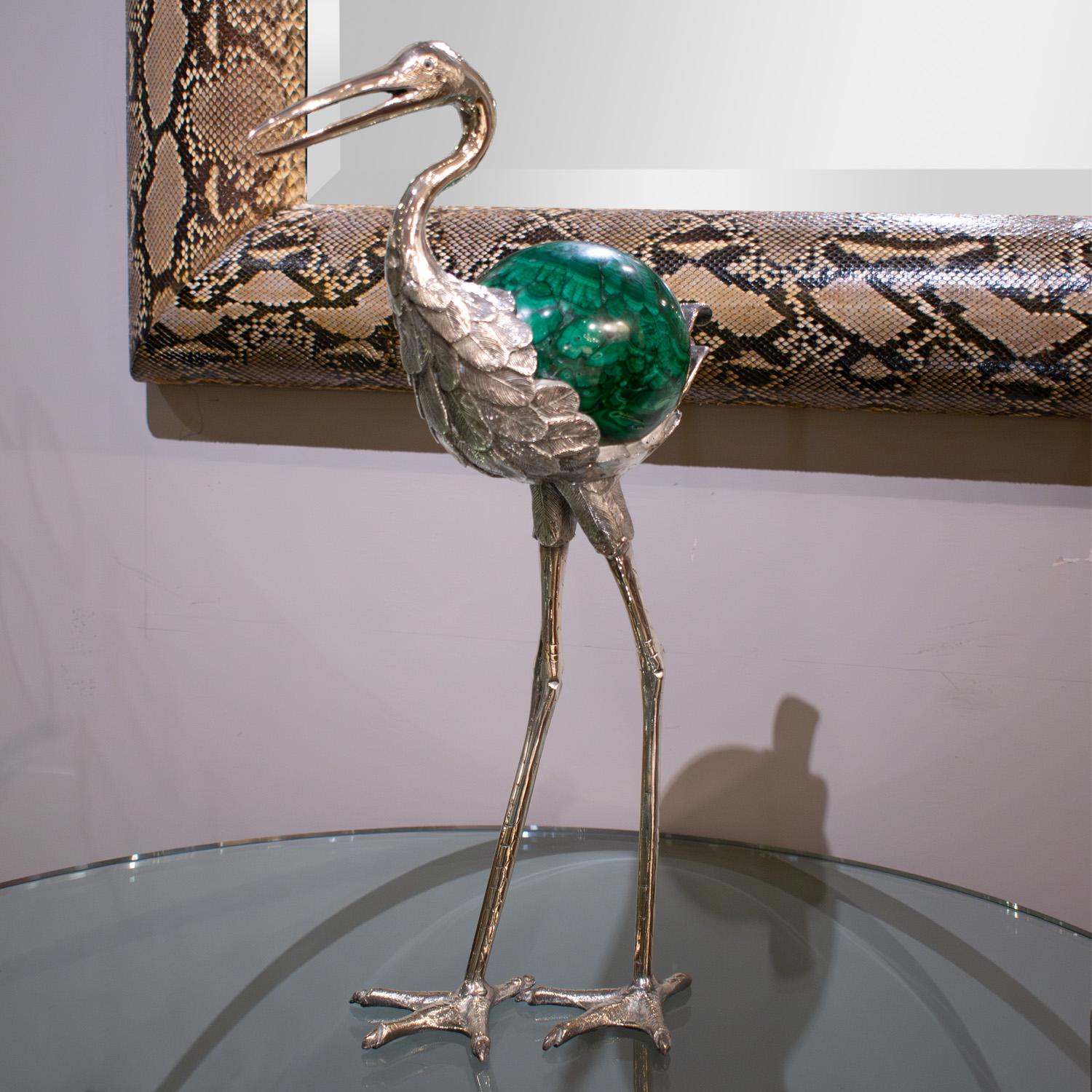 J. Antony Redmile Escultura de garza exótica con orbe de malaquita incrustado Años 70 (Firmada) en venta 1