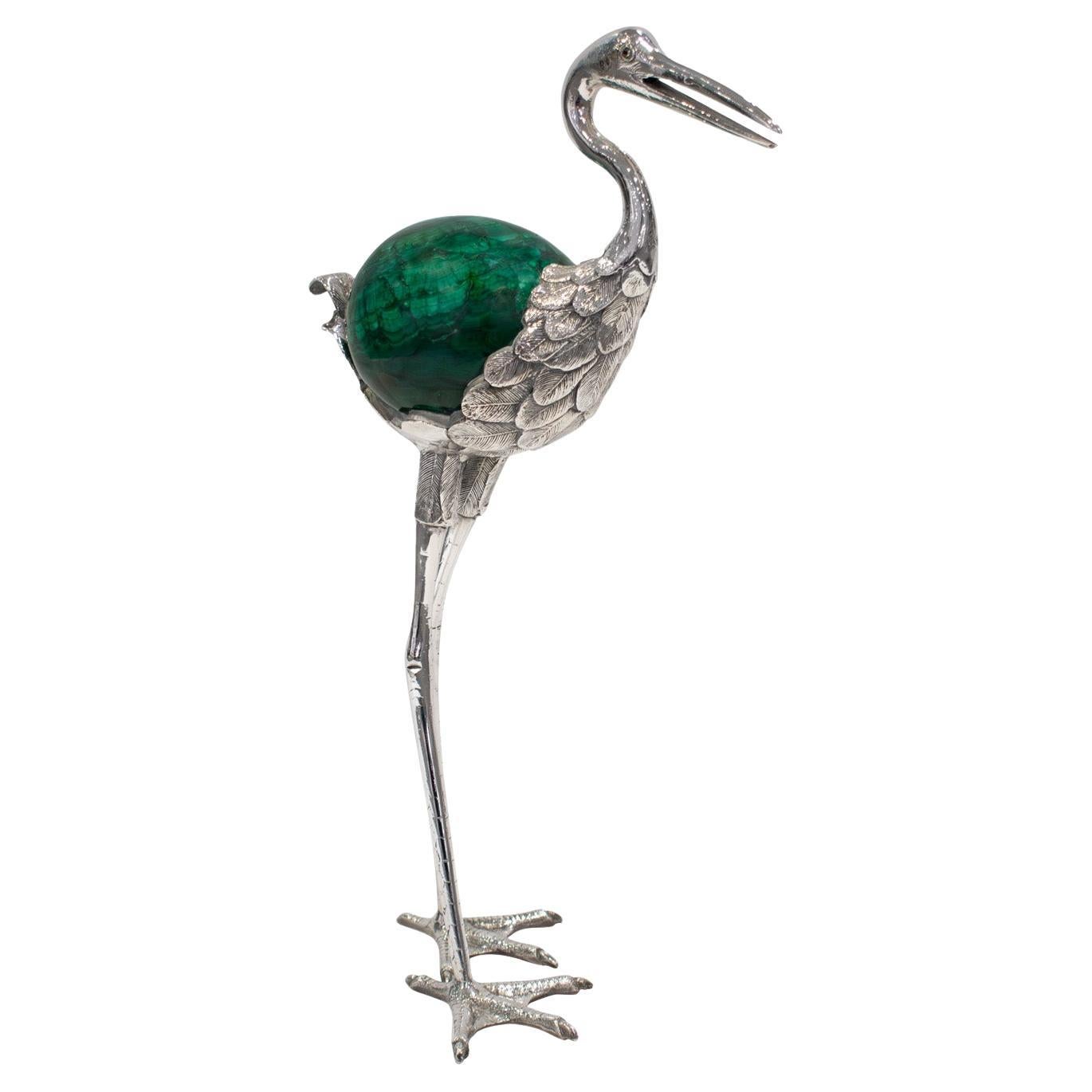 J. Antony Redmile Escultura de garza exótica con orbe de malaquita incrustado Años 70 (Firmada) en venta