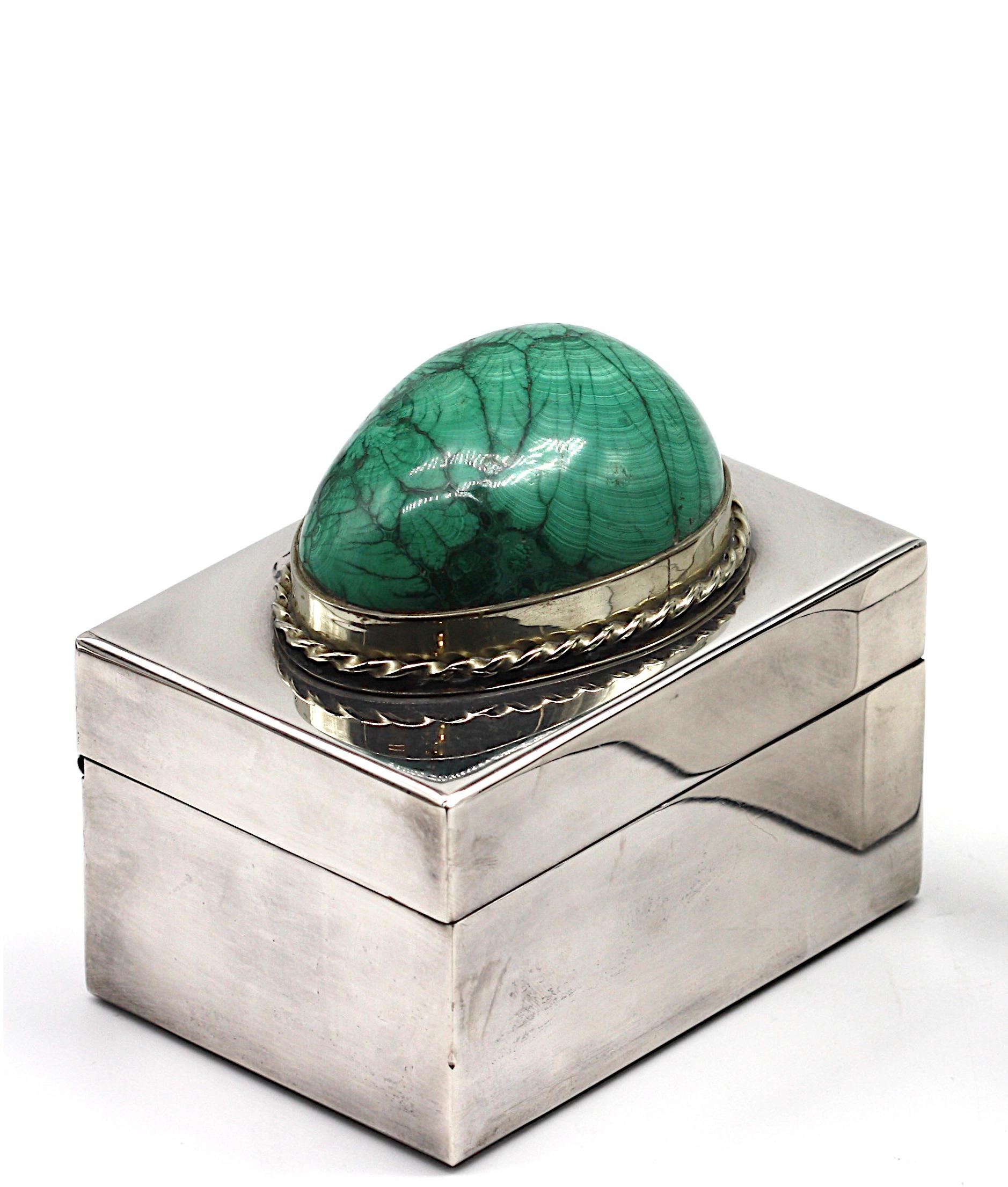 J. Anthony Redmile Malachite Mtd. Scatola in argento in vendita 1