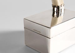 J. Antoni Redmile, Scatola rettangolare placcata in argento, Regno Unito, c.C. 1970