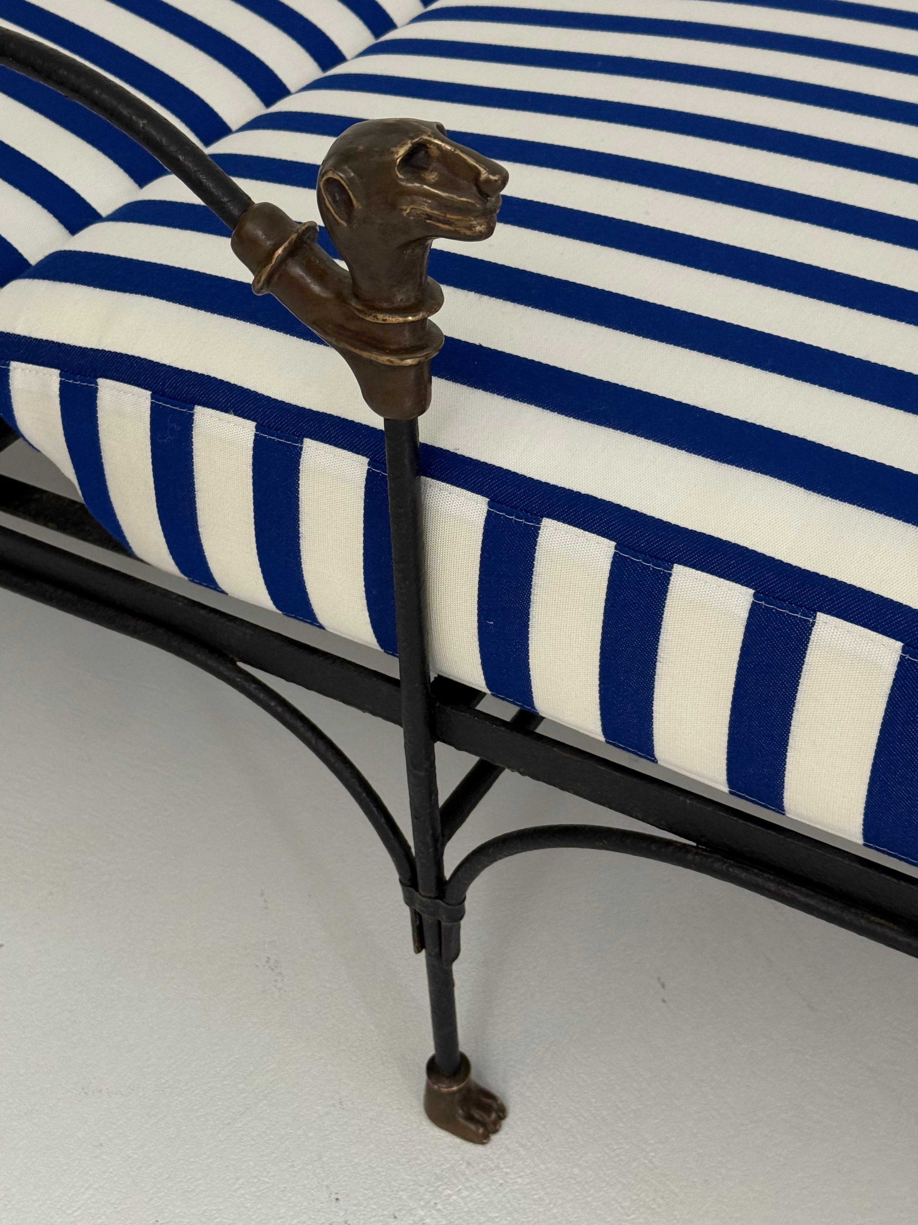 Bronzo J-Art Iron Co. Chaise Lounge, Teste di pantera in bronzo, 4 disponibili in vendita