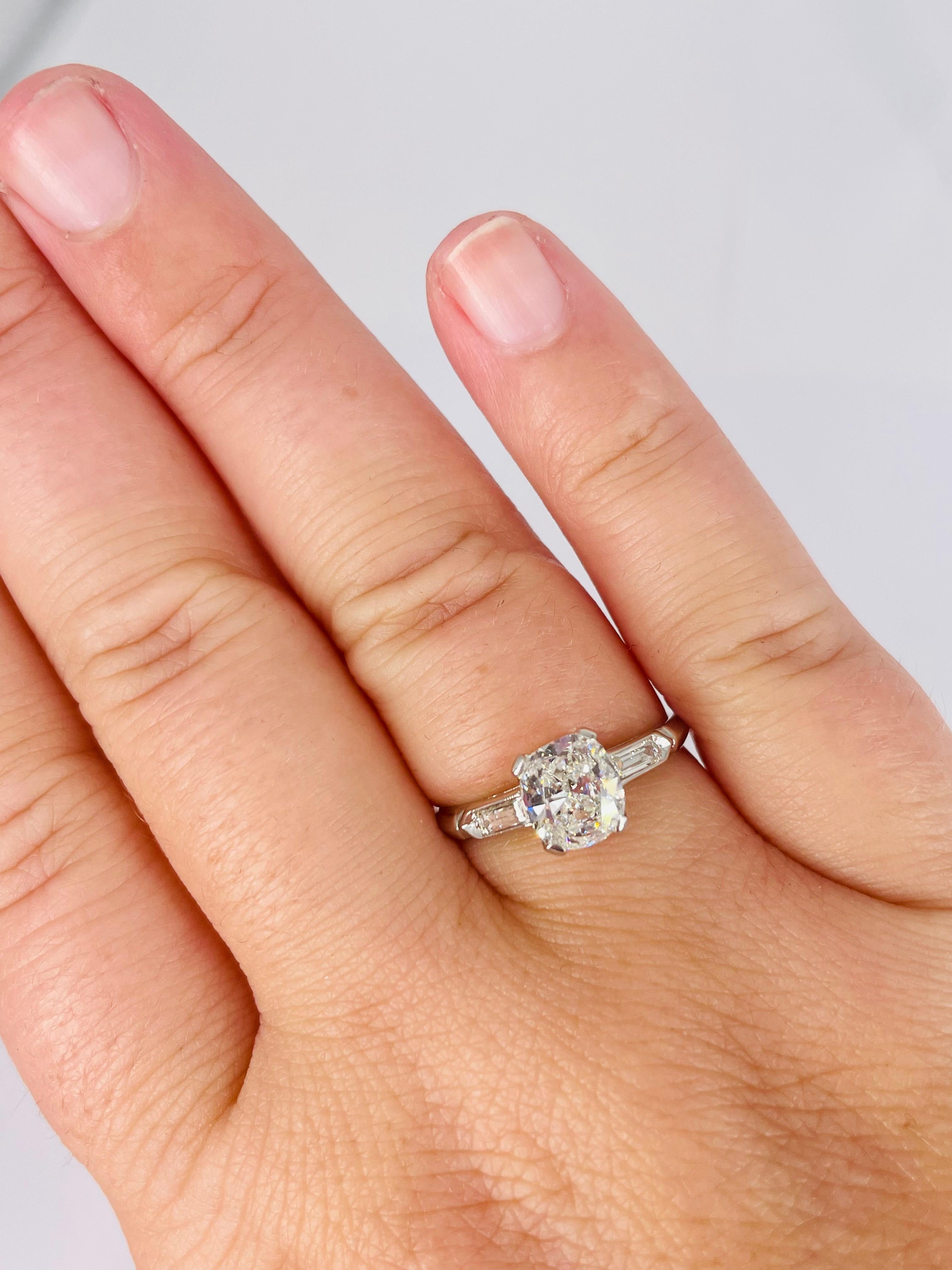 J. Brilliante 0.92 carat Cushion Brilliant Diamond Art Deco Style Engagement Ring  Neuf - En vente à New York, NY