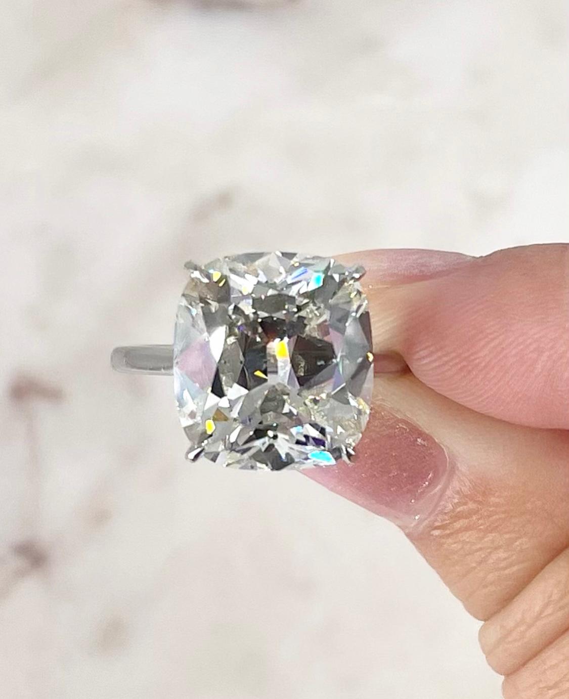 J. Birnbach 10.38 carat GIA Certified Cushion in Platinum Solitaire In New Condition For Sale In New York, NY