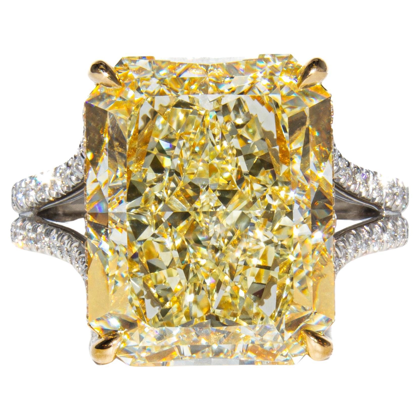 J. Birnbach 11.17ct GIA Fancy Light Yellow VS1 Radiant Diamond Solitaire Ring