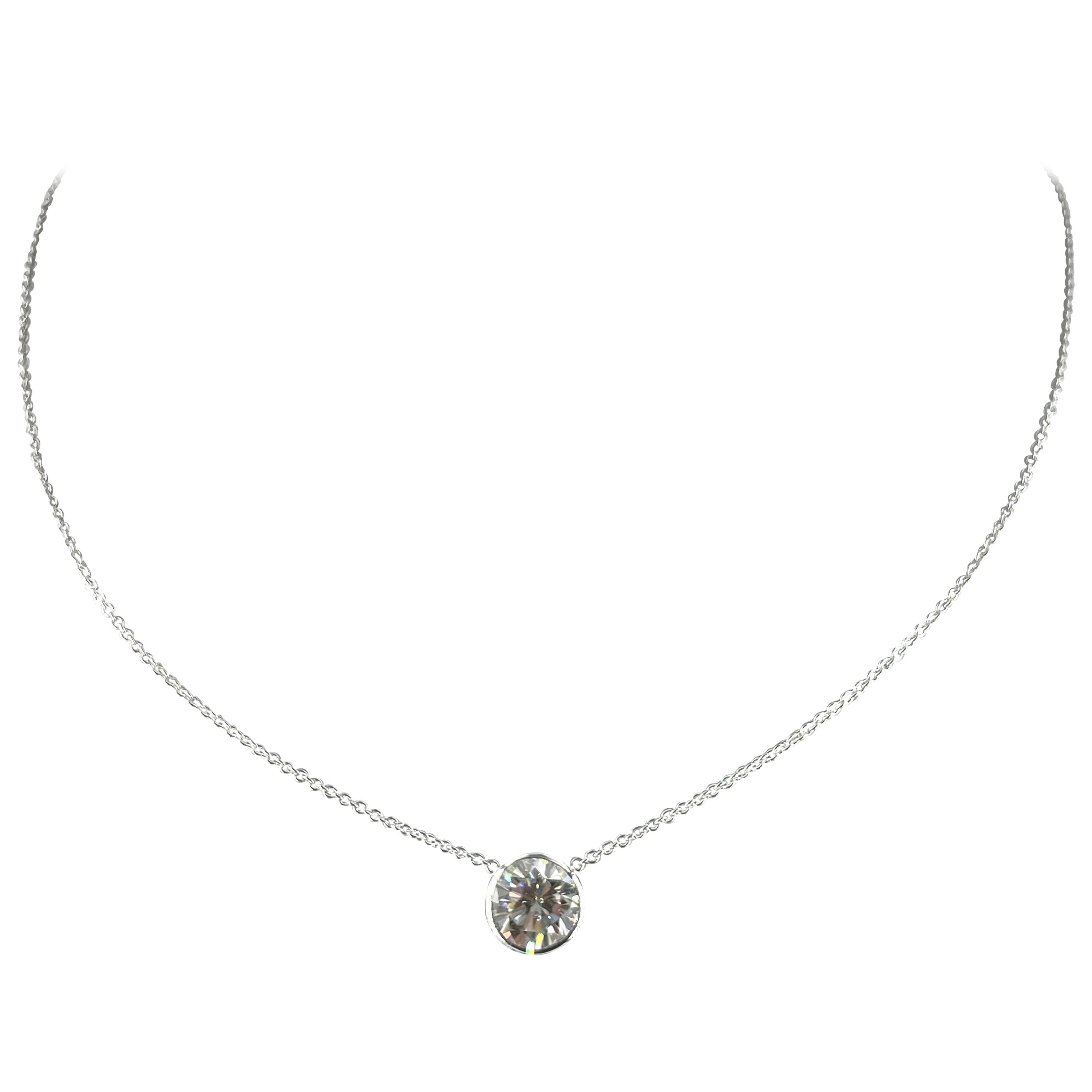 J. Birnbach 1,42 Karat runder Diamant-Anhänger mit Lünettenfassung aus 18 Karat Weißgold im Angebot