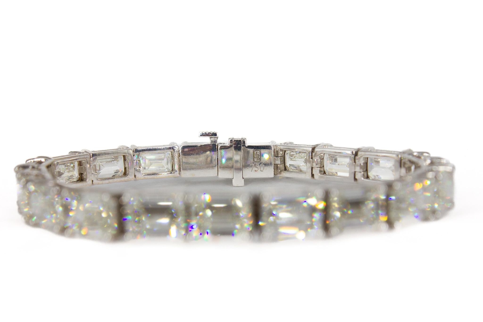 Women's or Men's J. Birnbach 21.14 Carat Total Emerald Cut Diamond Tennis Bracelet For Sale