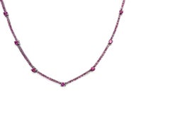 J. Birnbach 2,80 Karat Rosa Saphir Station Style 18K Weißgold Halskette