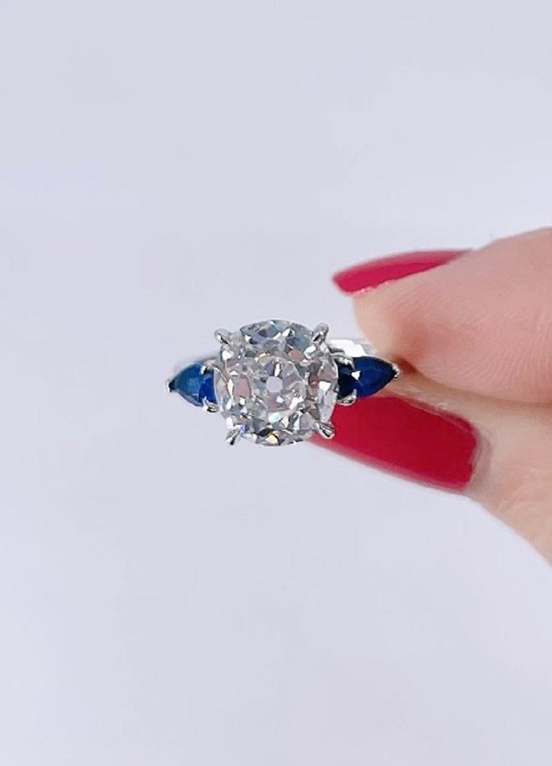J. Birnbach 3.01 carat GIA HVS2 European Cut Three Stone Ring with Sapphires In New Condition For Sale In New York, NY