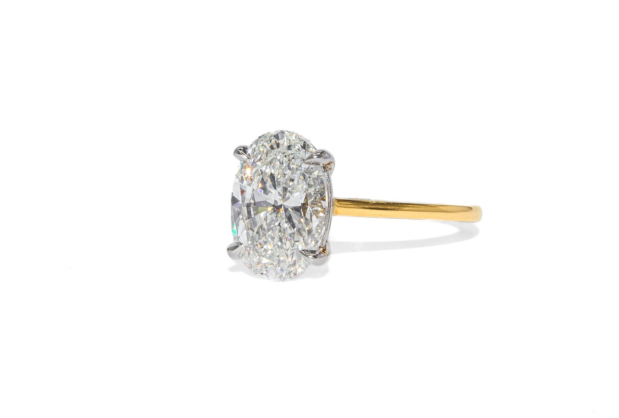 J. Birnbach Anillo de compromiso solitario con diamante oval de 3,01 ct GIA G VS1 en oro de 18 quilates Corte oval en venta