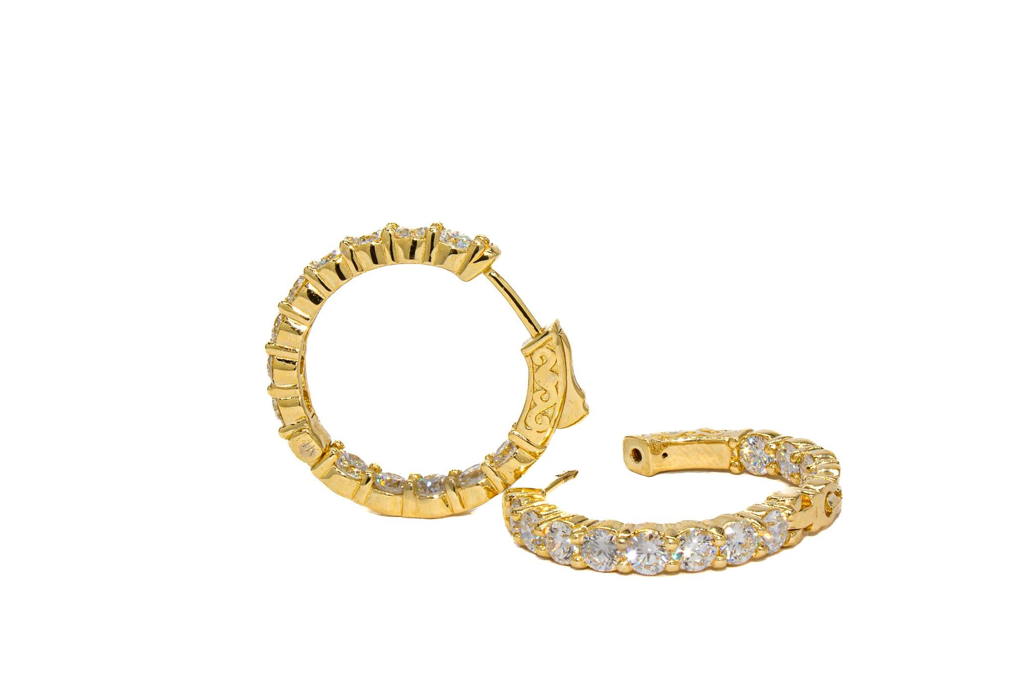 J. Birnbach Pendientes de aro con diamante de corte brillante redondo total de 3,16 quilates Corte redondo en venta