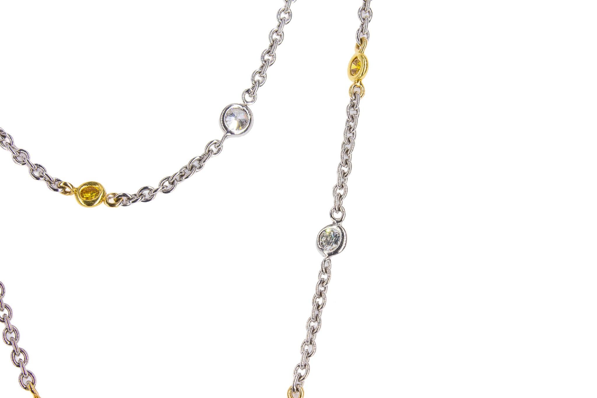 Contemporain J. Collier de Birnbach composé de diamants de couleur jaune fantaisie de 3,28 carats au total, bicolores, au Yard en vente
