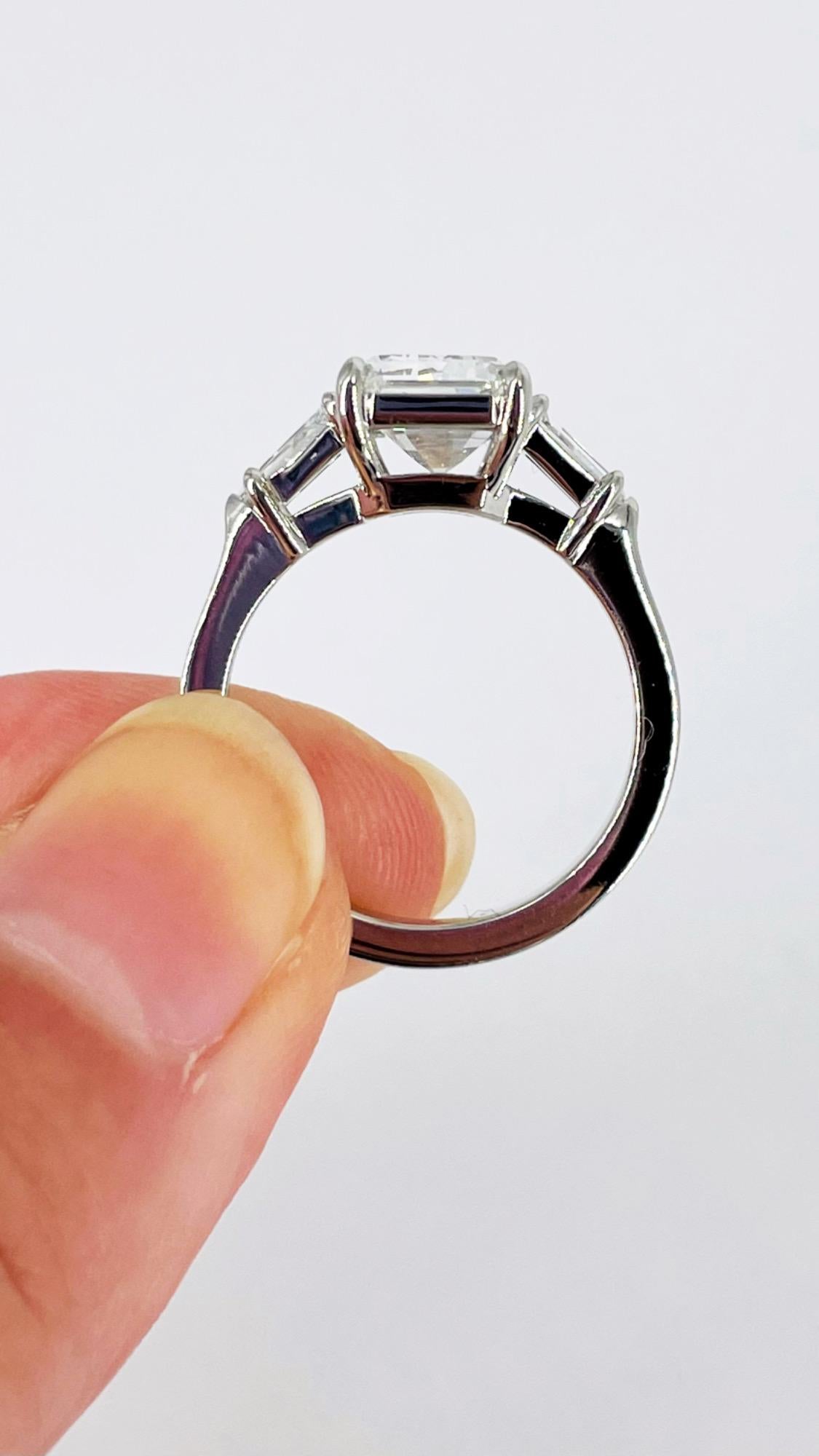 J. Birnbach 3.61 carat GIA EVS2 Emerald Cut Diamond Three Stone Engagement Ring For Sale 1