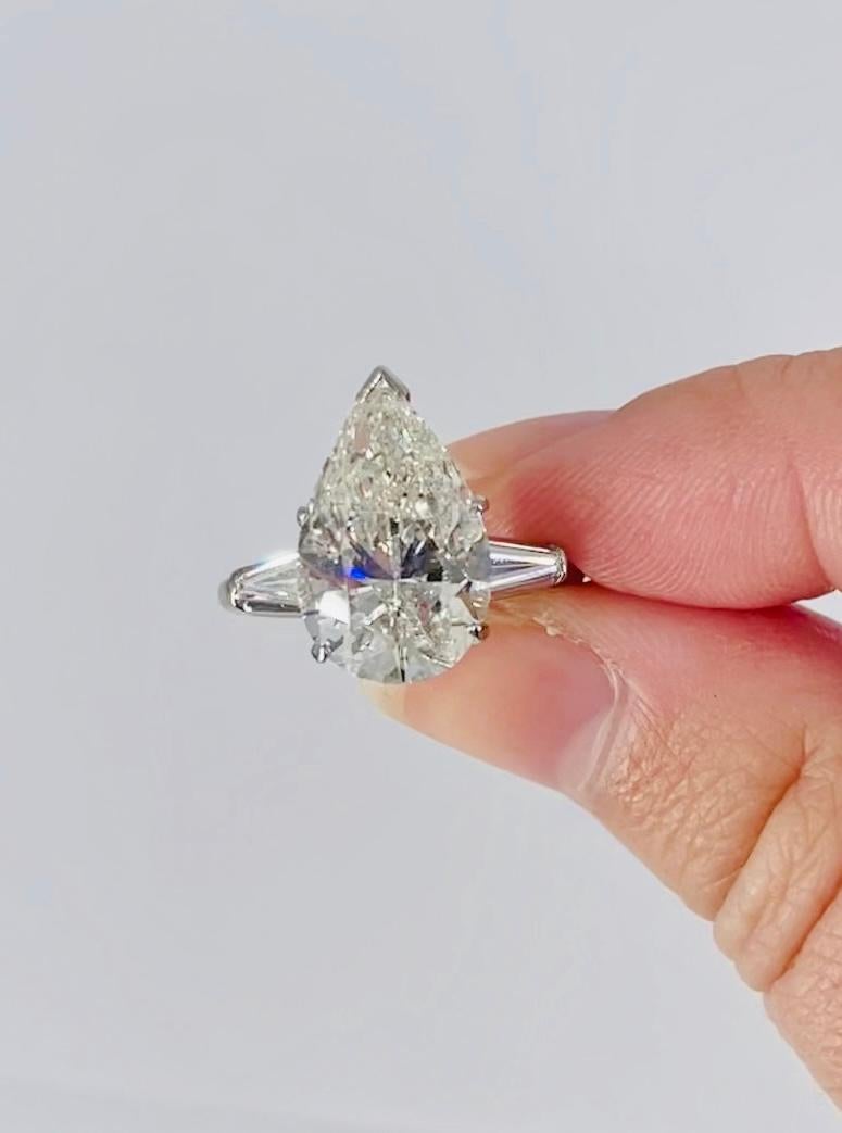 J. Birnbach 5.52 carat Pear Diamond Engagement Ring with Tapered Baguettes In New Condition For Sale In New York, NY