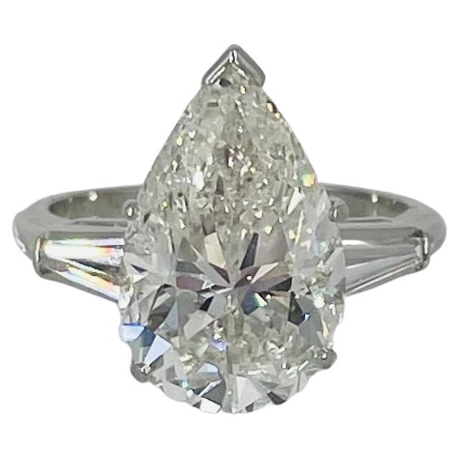 J. Birnbach Verlobungsring mit 5,52 Karat birnenförmigem Diamanten und spitz zulaufenden Baguettes