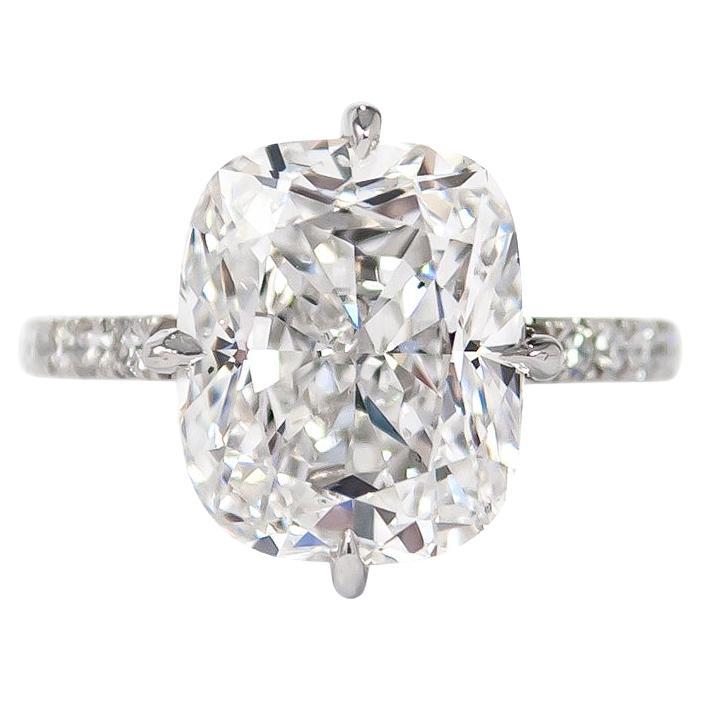 J. Birnbach Anillo de compromiso con pavé de 7,22 quilates y brillantes en forma de compás con garras en venta